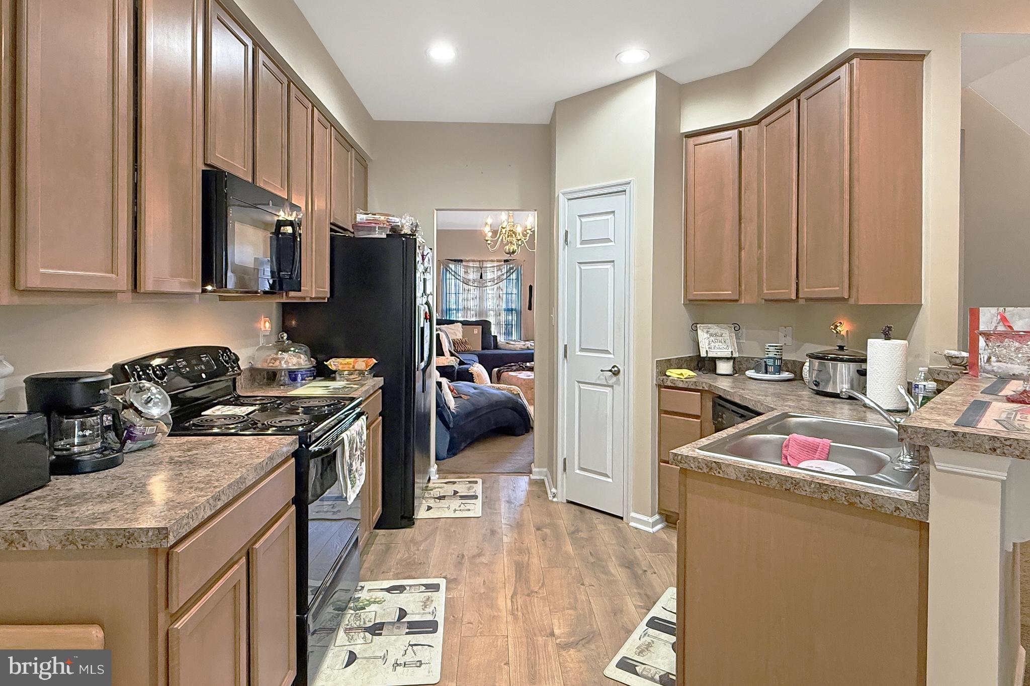 WHARTONS BLUFF - Residential