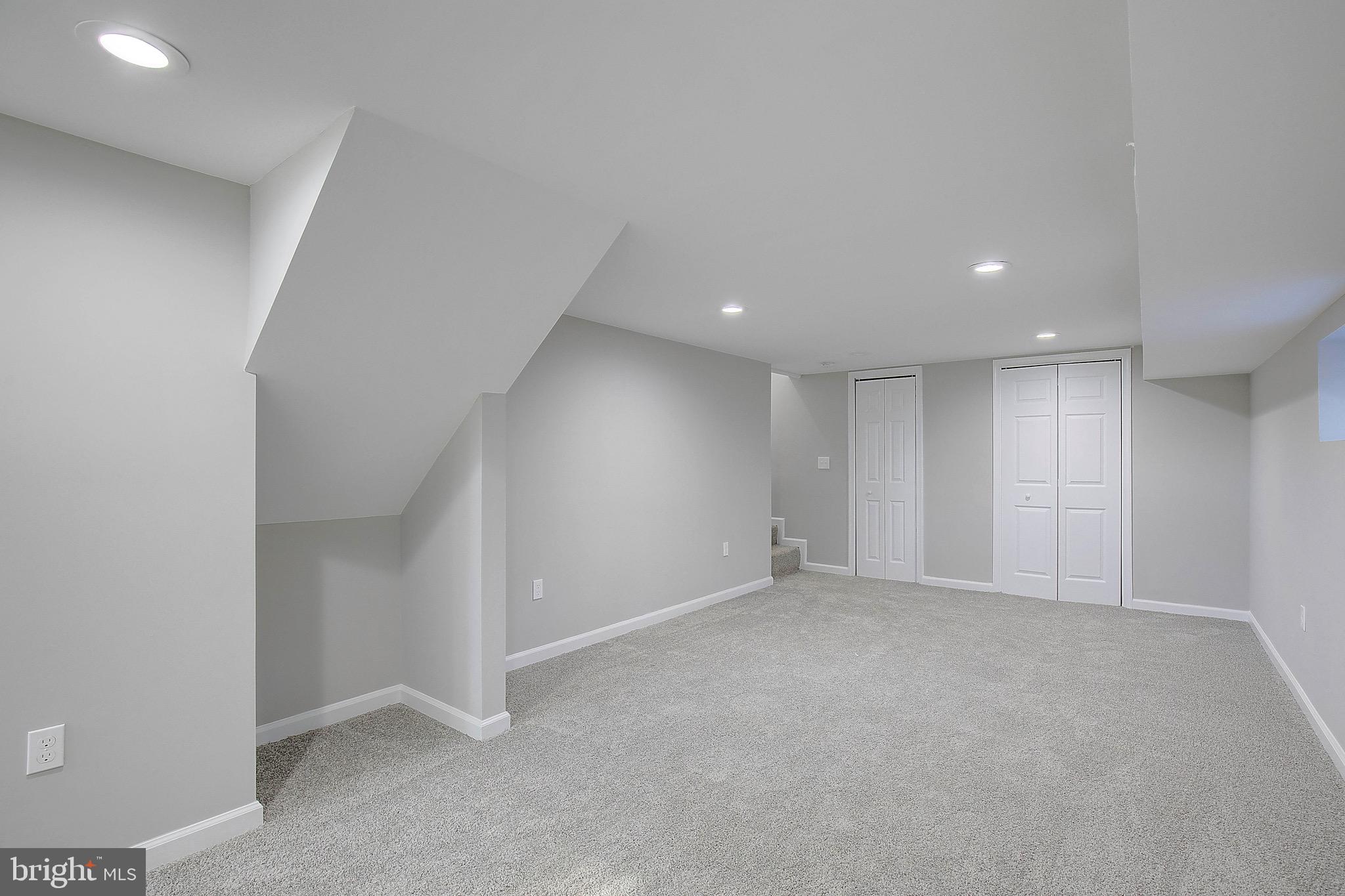 GREENWOOD ACRES - Residential