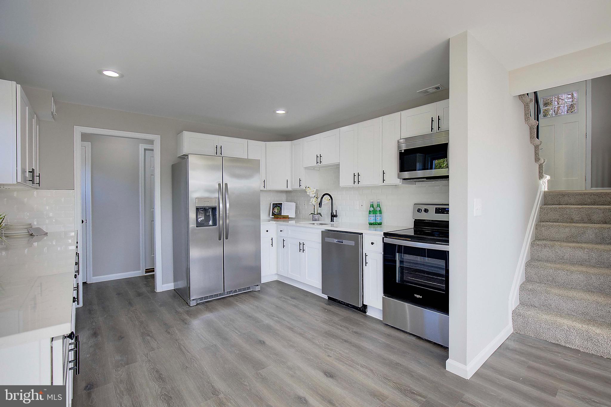 GREENWOOD ACRES - Residential