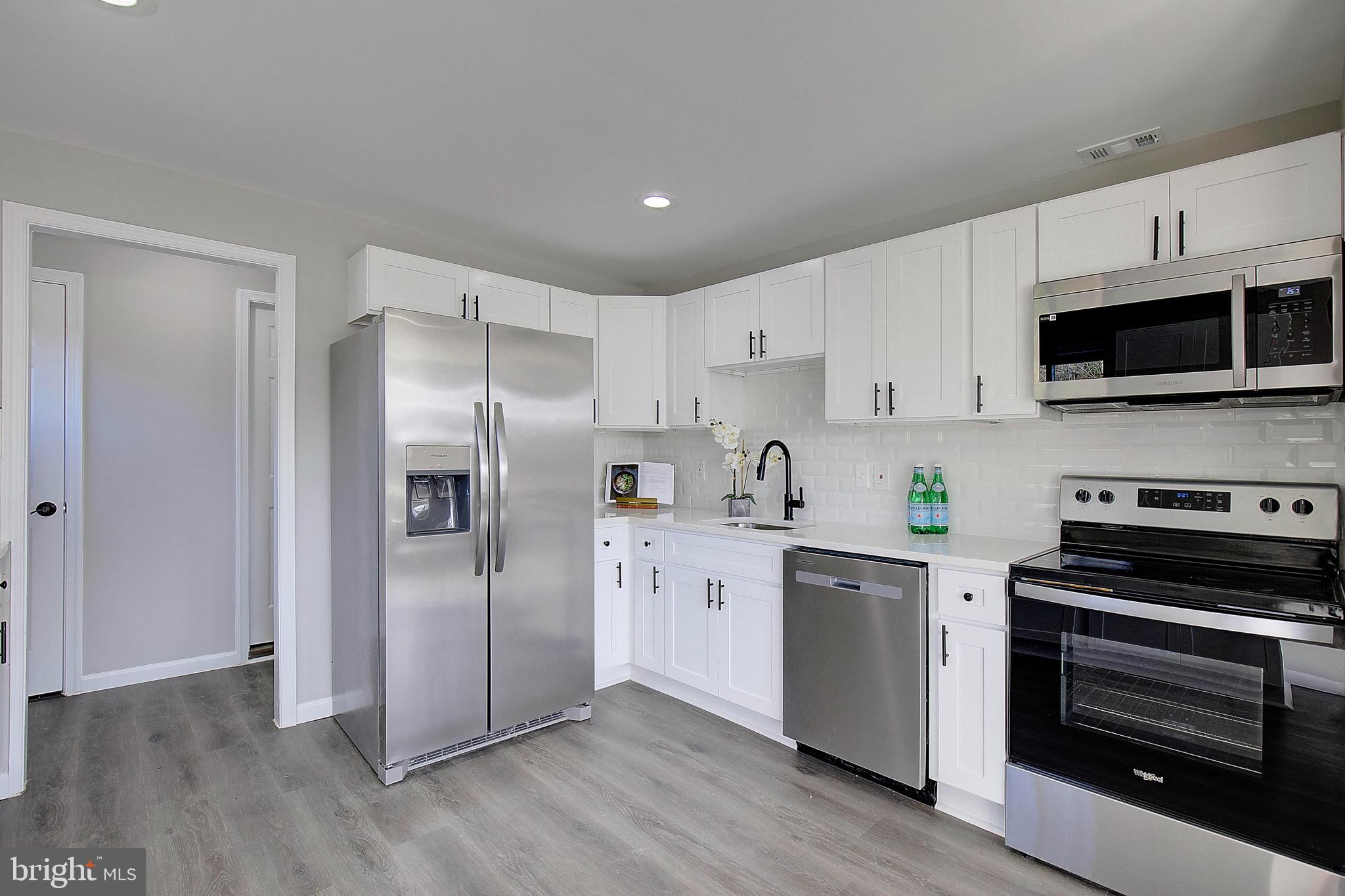 GREENWOOD ACRES - Residential