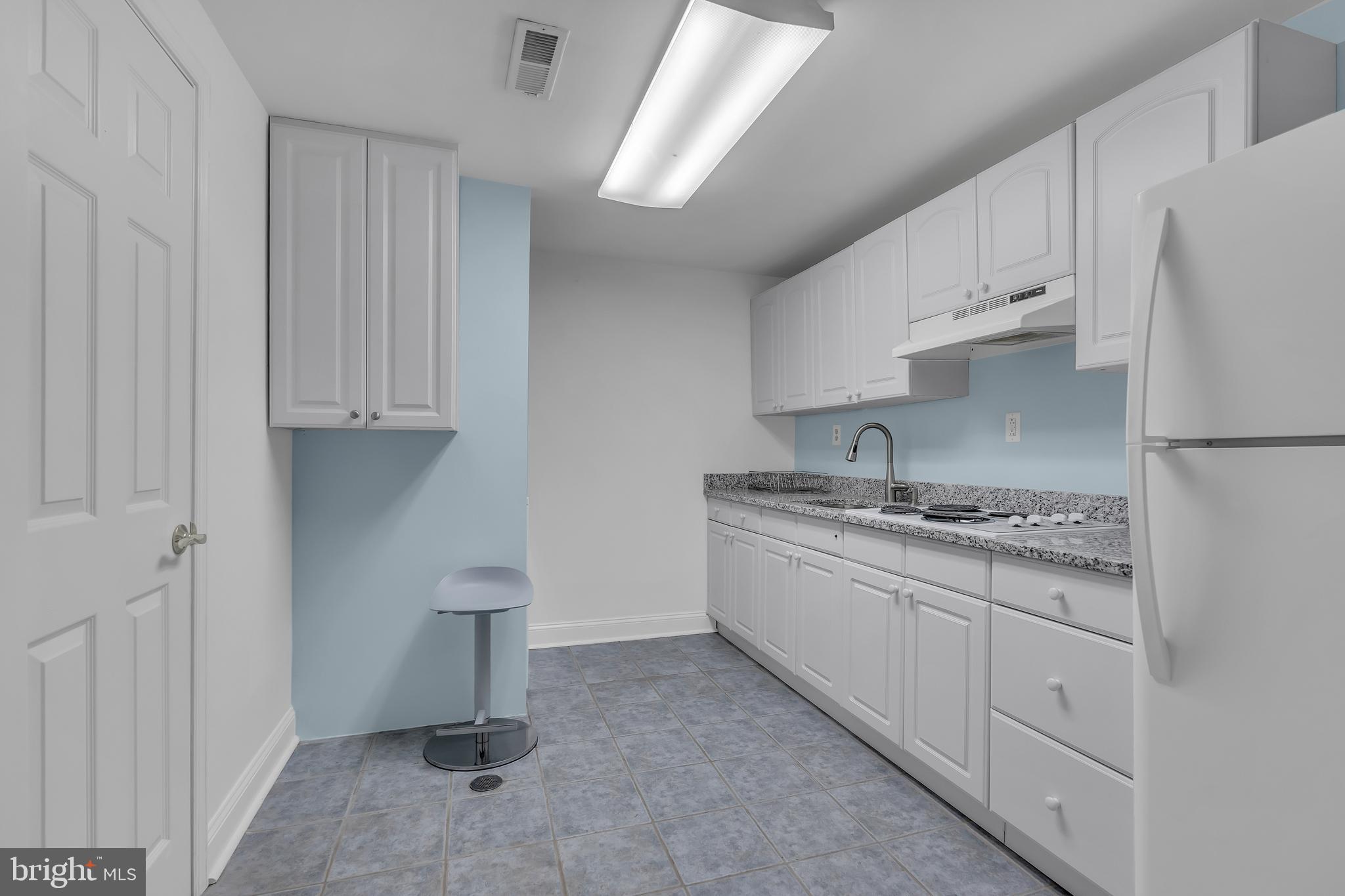 DRANESVILLE MANOR - Residential Lease