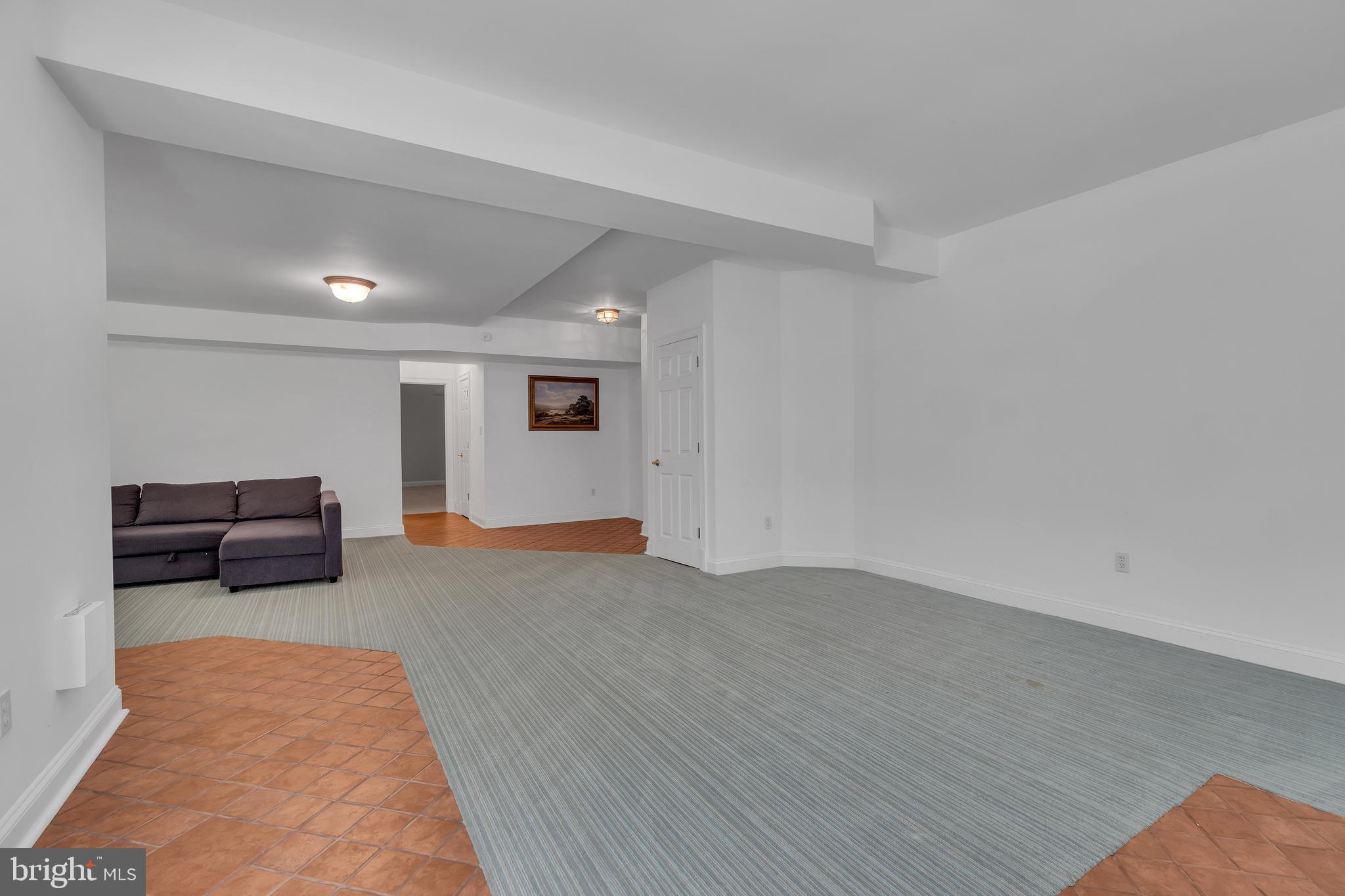 DRANESVILLE MANOR - Residential Lease