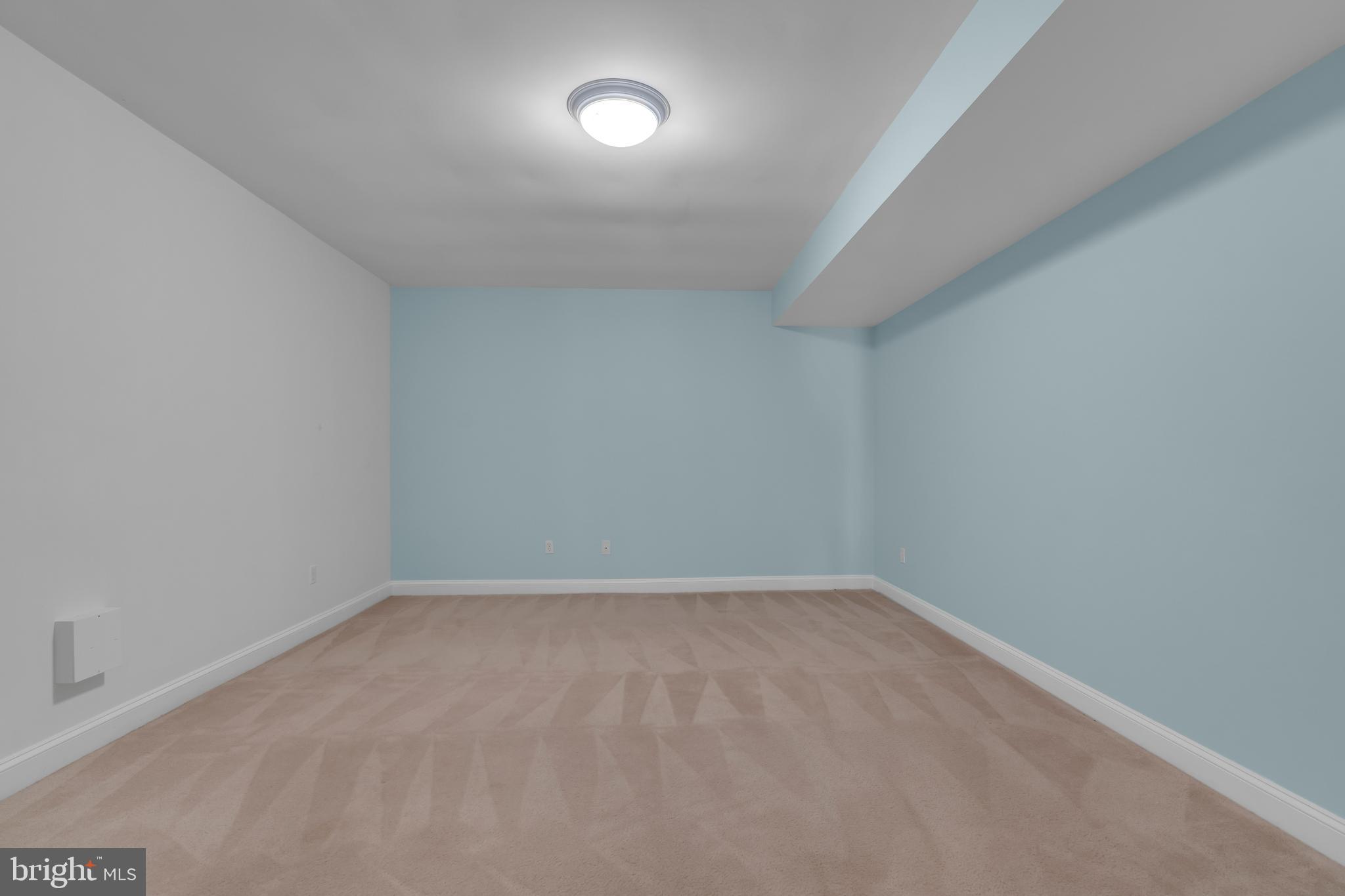 DRANESVILLE MANOR - Residential Lease