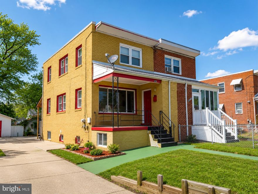 Welcome to this beautiful 4-bedroom, 2 full bathroom home in the heart of Hyattsville! Featuring comfortable living spaces, generous-sized bedrooms, and a layout perfect for everyday living and entertaining. Conveniently located close to parks, schools, shopping centers, and major highways for an easy commute. Come see for yourself everything this home has to offer!