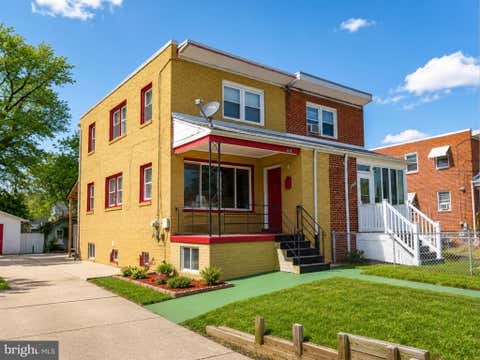 Homes For Sale - 6638 24th Place<br/> HYATTSVILLE, MD 20782