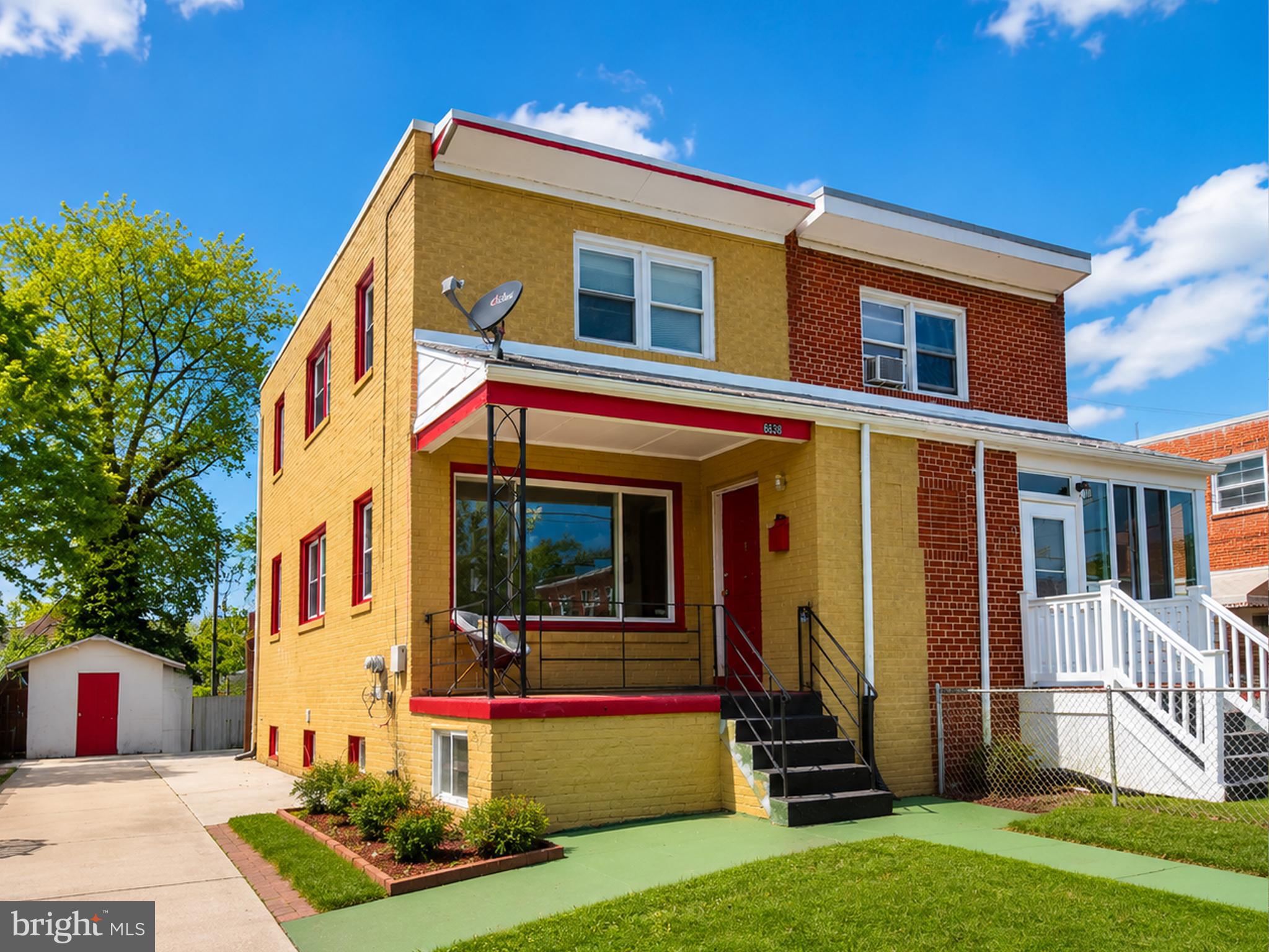 RIGGS MANOR - Residential