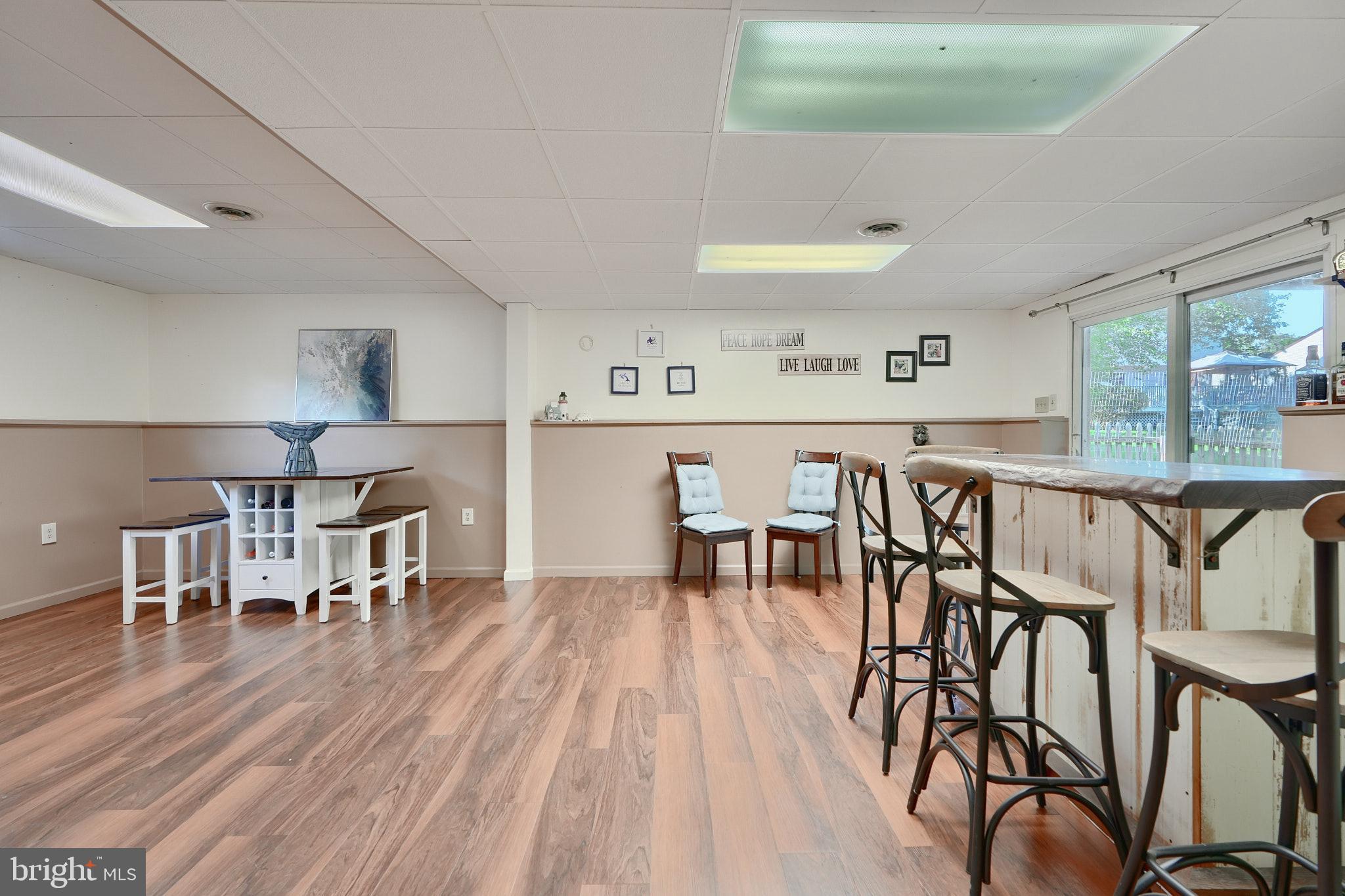 BROADVIEW - Residential