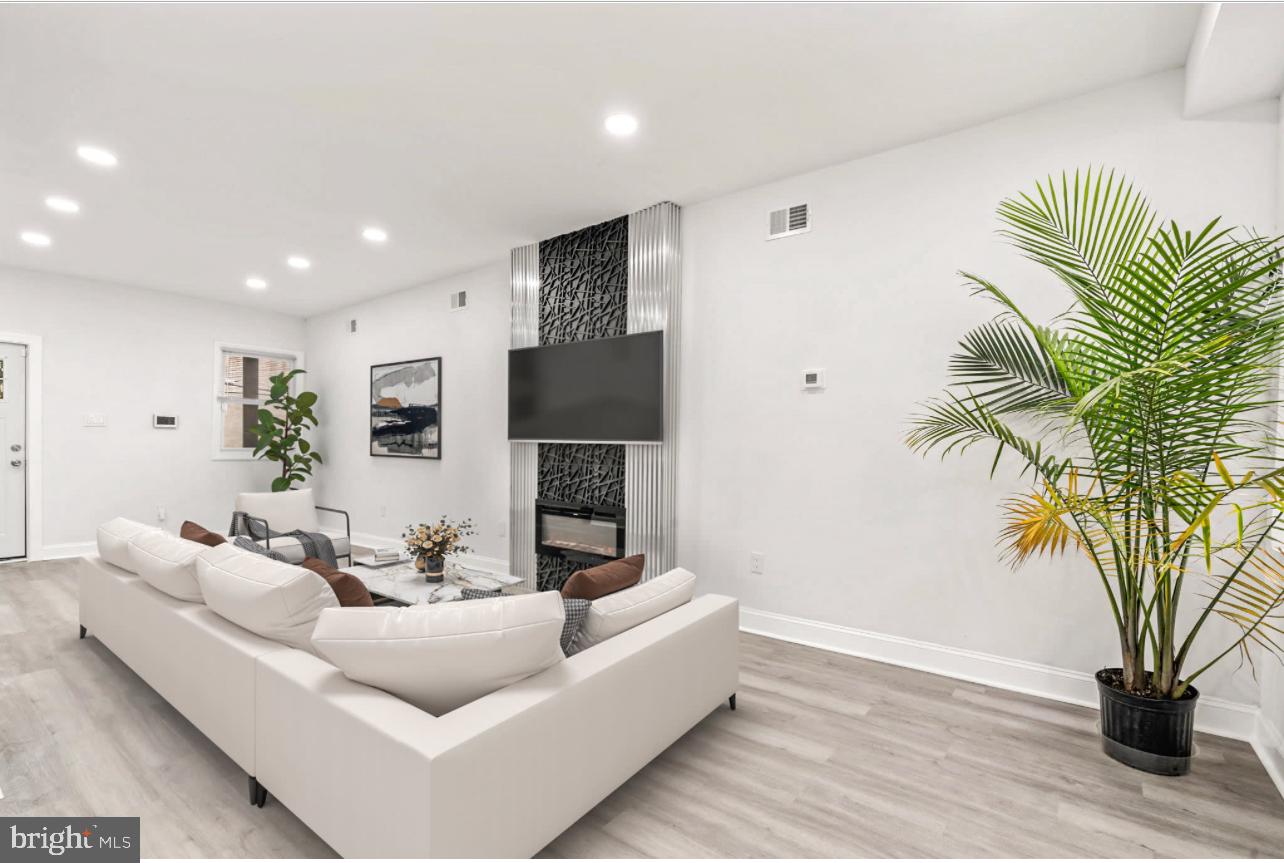 MILL CREEK - Residential