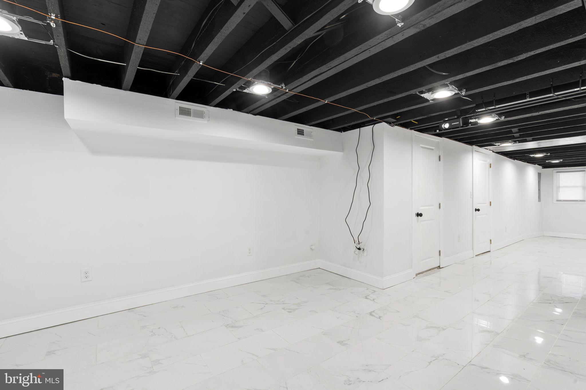 MILL CREEK - Residential