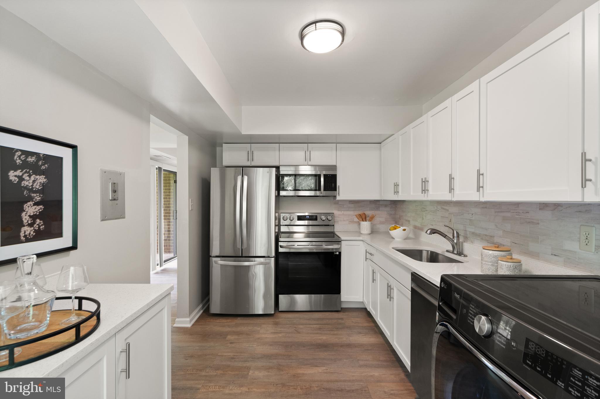 HAWTHORNE VILLAGE - Residential