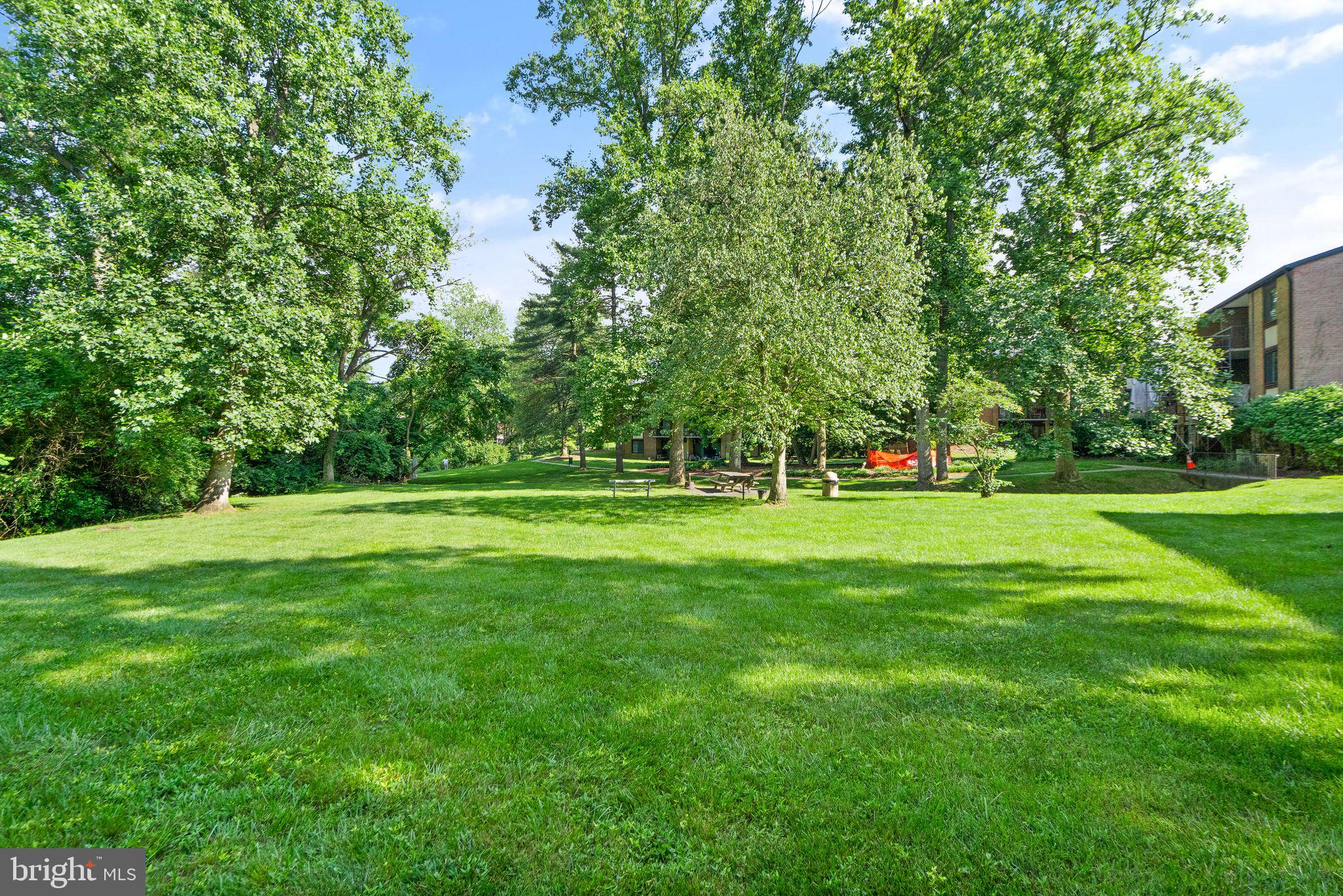 HAWTHORNE VILLAGE - Residential