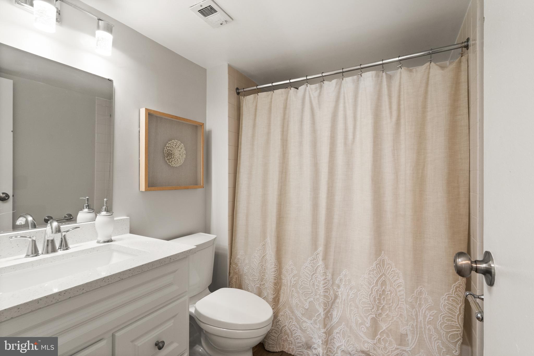 HAWTHORNE VILLAGE - Residential