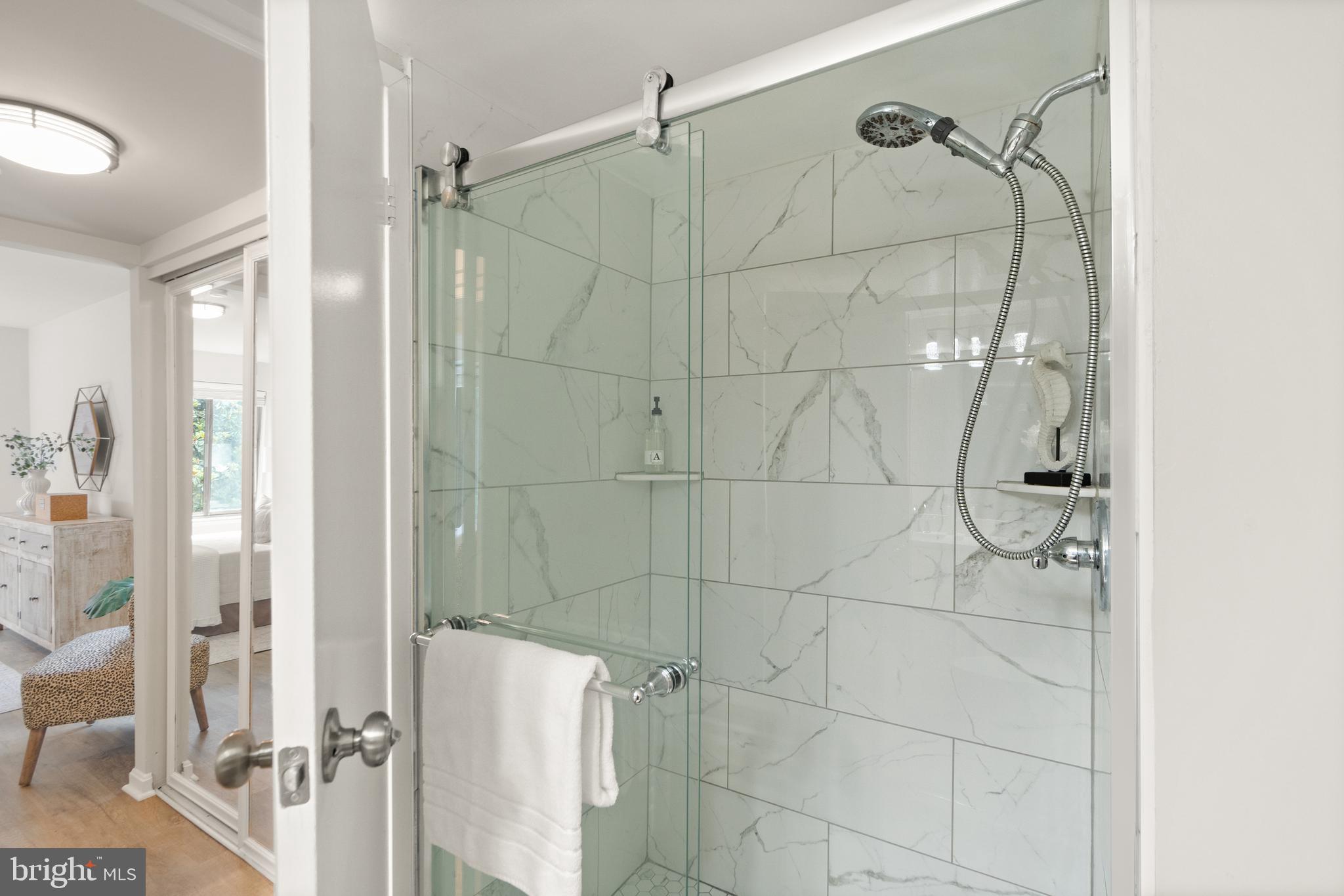 HAWTHORNE VILLAGE - Residential