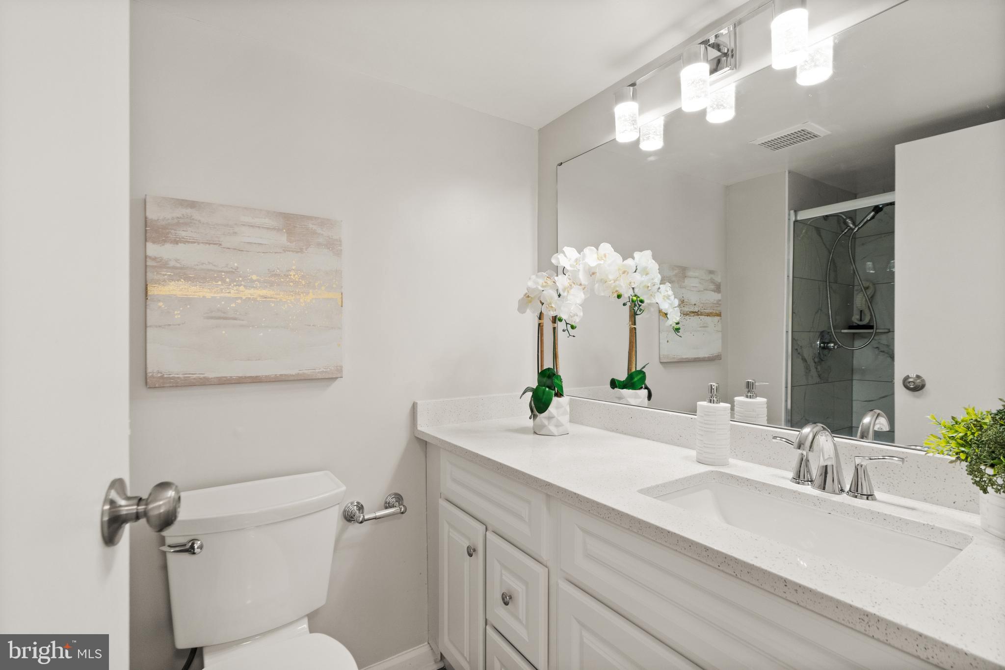 HAWTHORNE VILLAGE - Residential