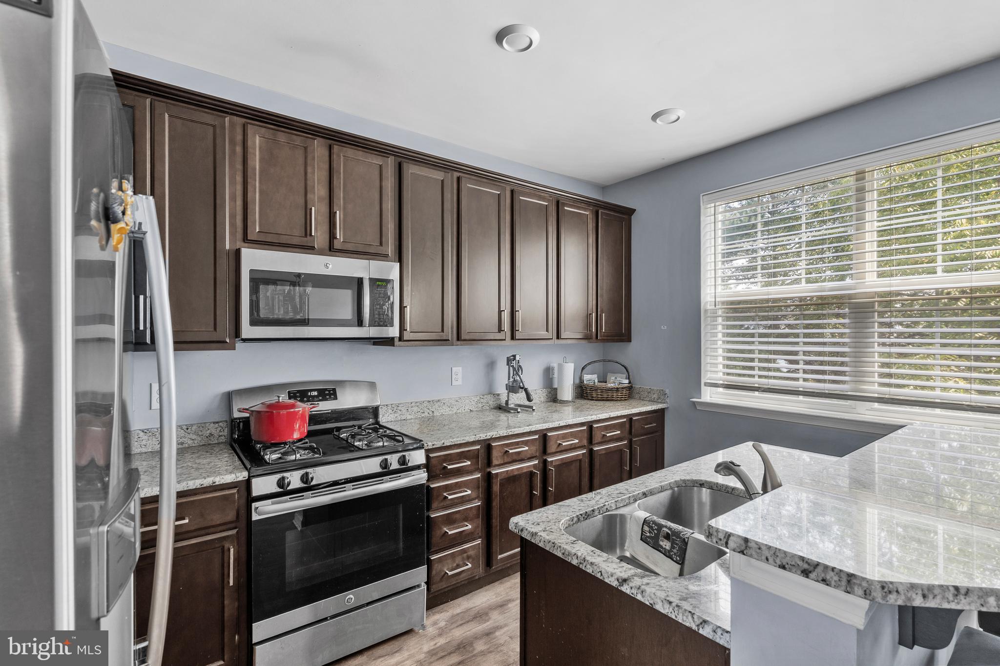 35 CREEKSIDE WAY