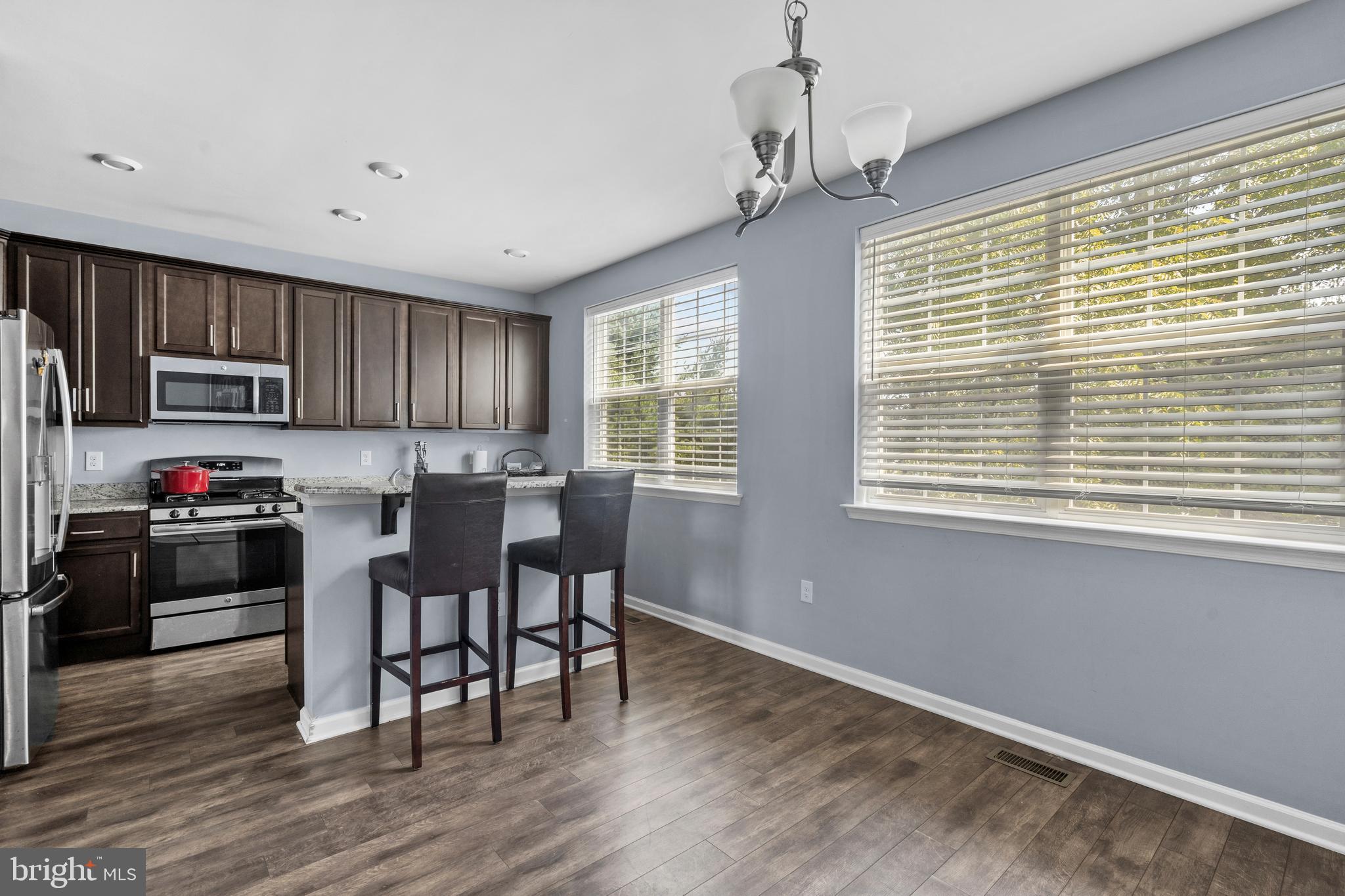 35 CREEKSIDE WAY