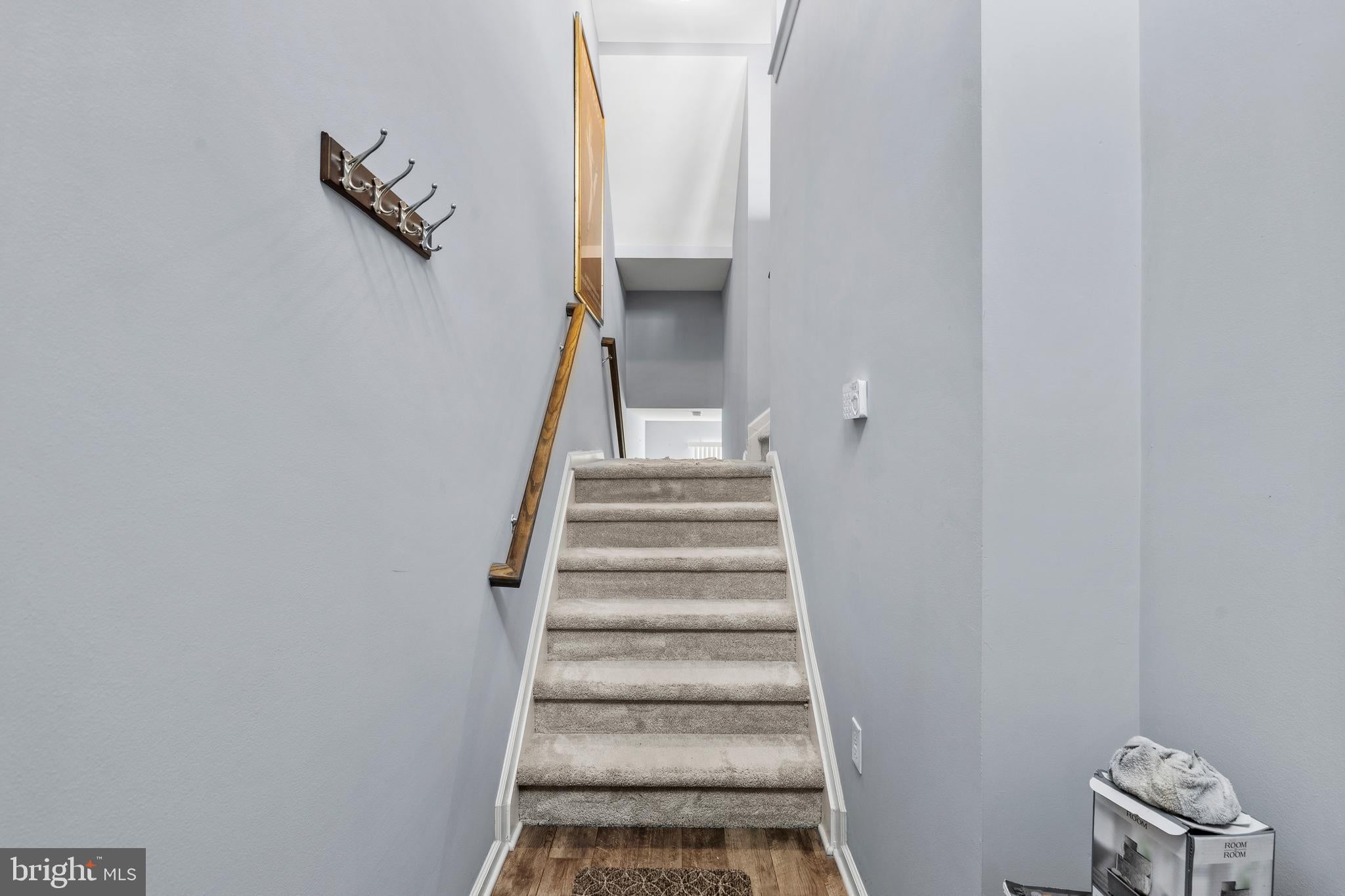 35 CREEKSIDE WAY
