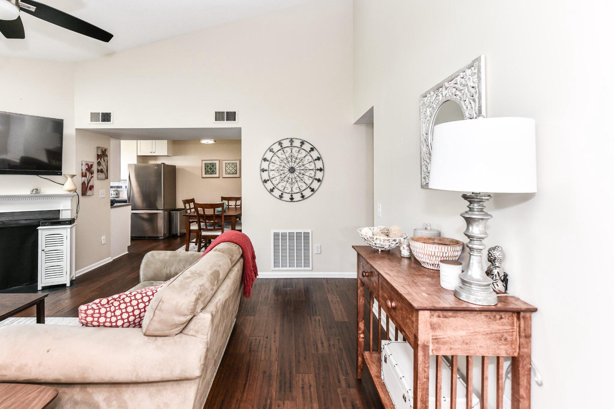 109 PROSPERITY AVENUE SE F