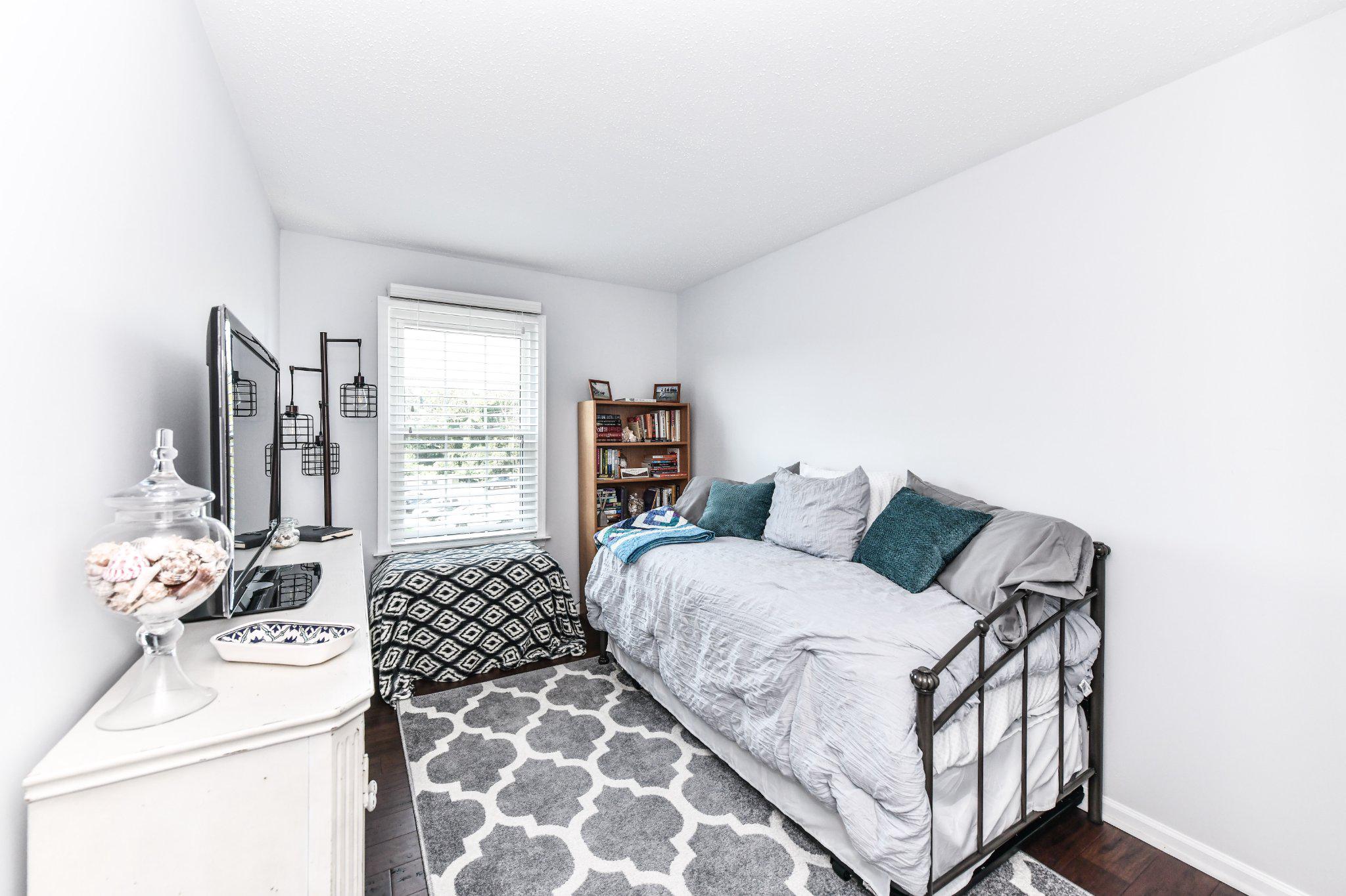 FOX CHAPEL AT TUDOR KNOLLS - Residential