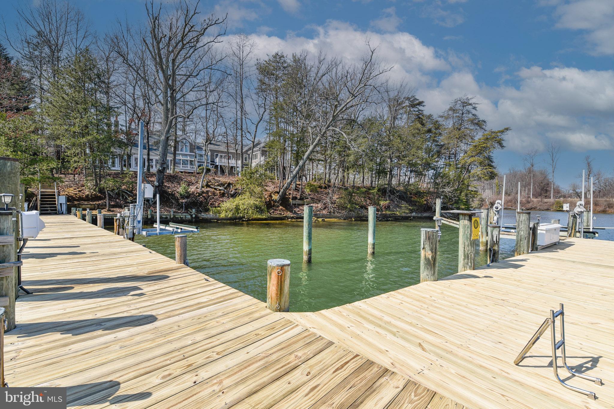 POPLAR POINT - Residential