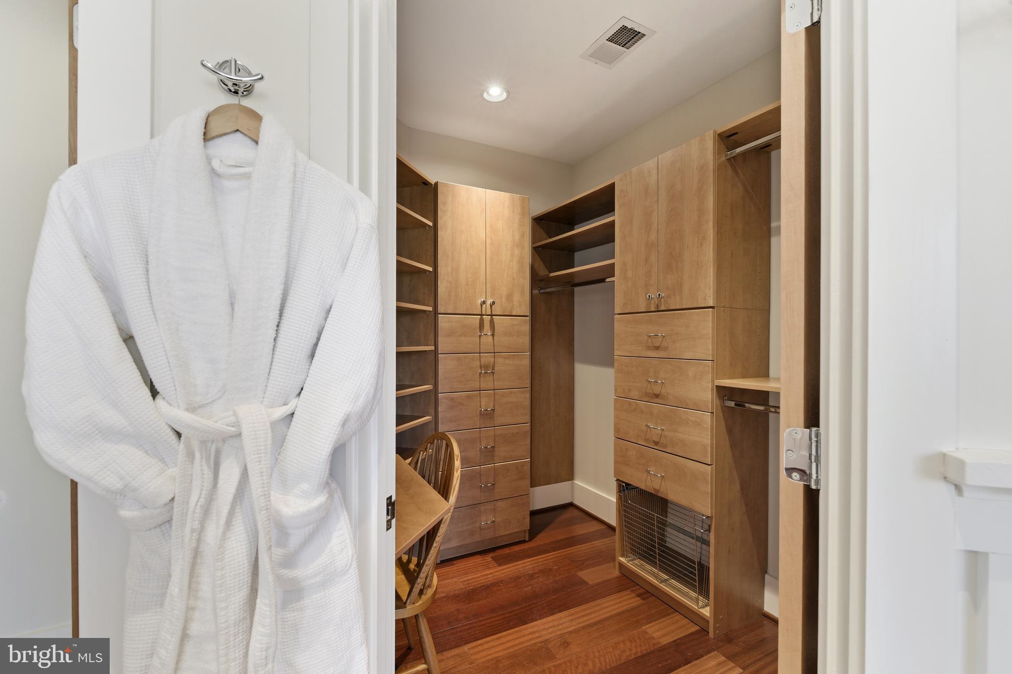 POPLAR POINT - Residential