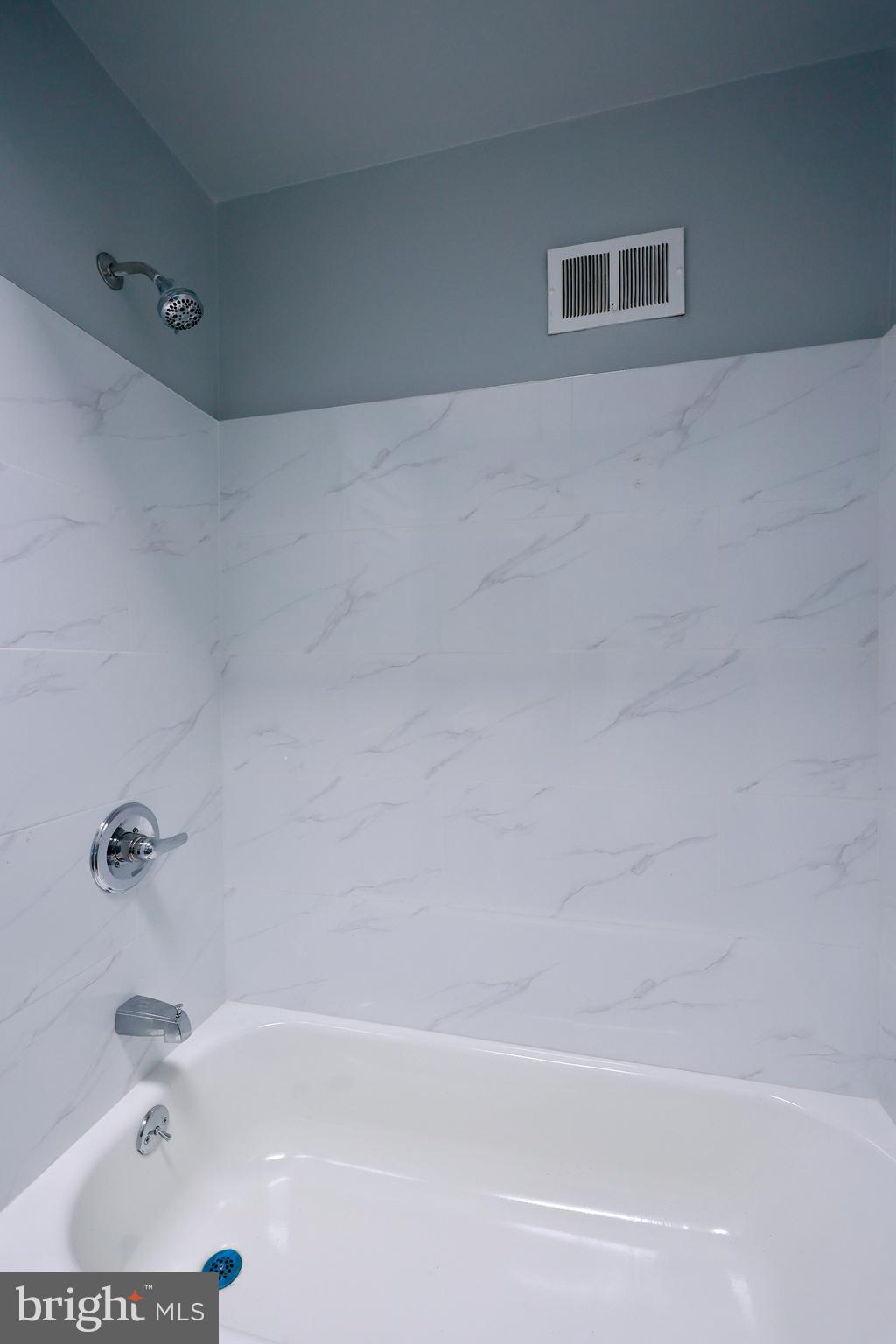 PHILADELPHIA (NORTHEAST) - Residential