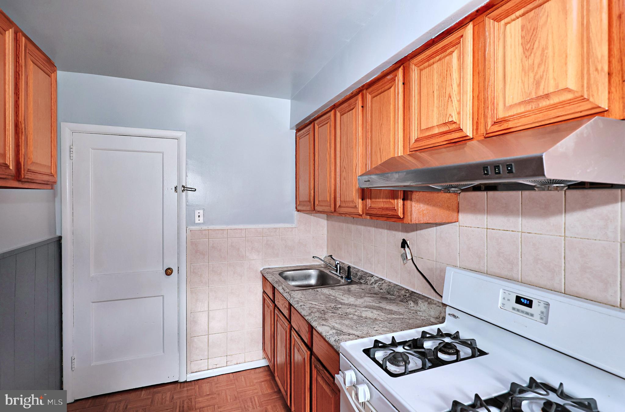 PHILADELPHIA (NORTHEAST) - Residential