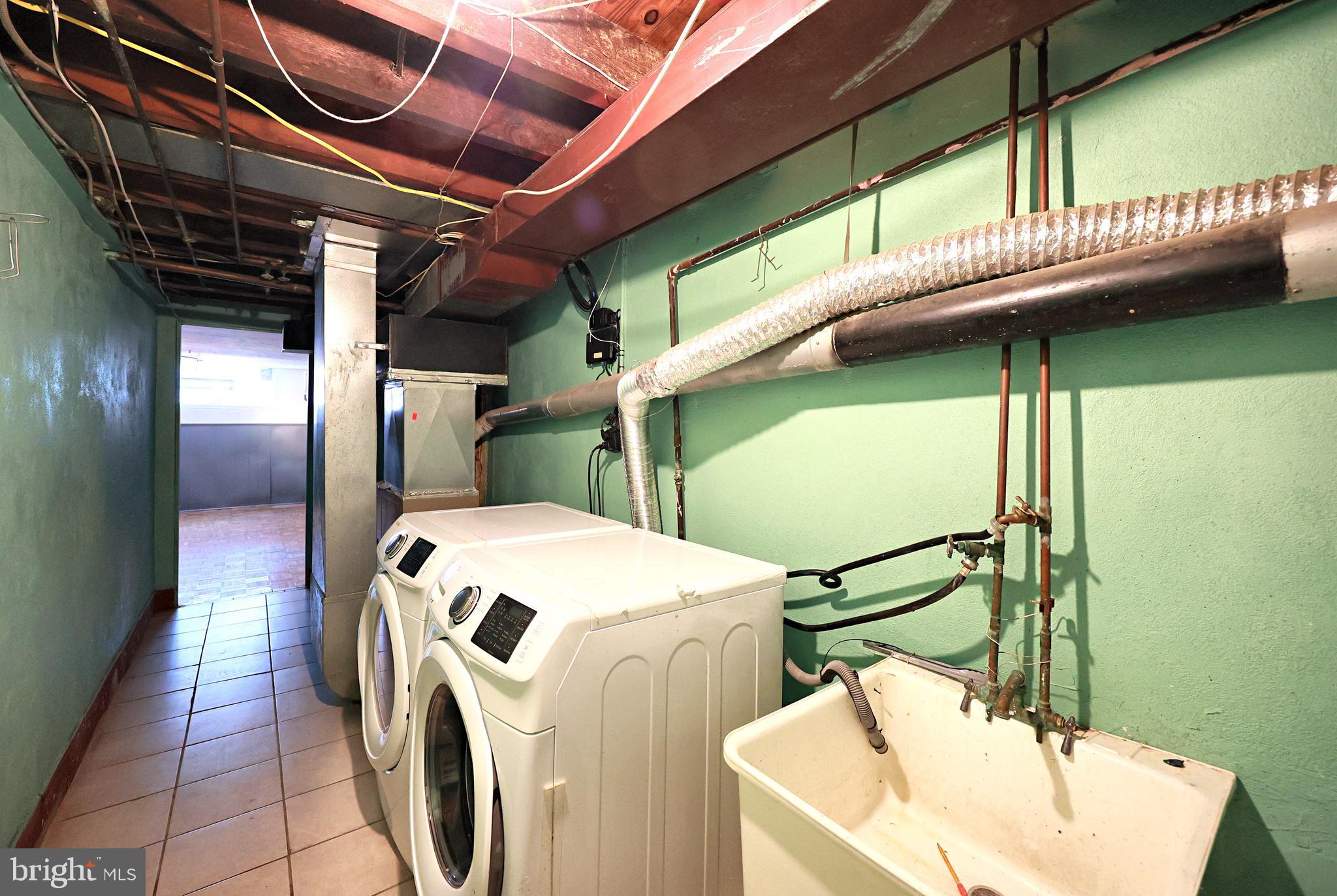 PHILADELPHIA (NORTHEAST) - Residential