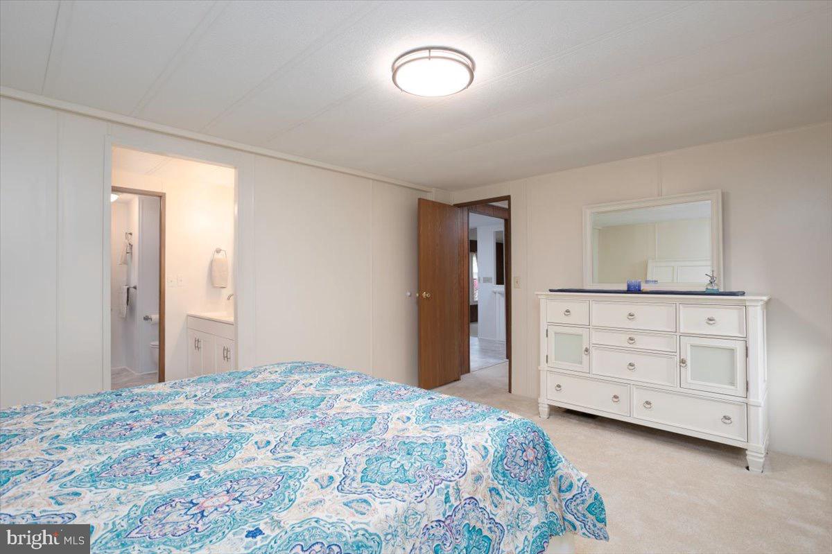 HYDE PARK - Residential