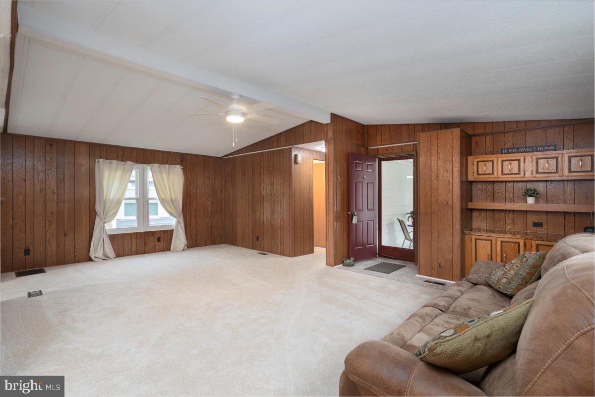 HYDE PARK - Residential