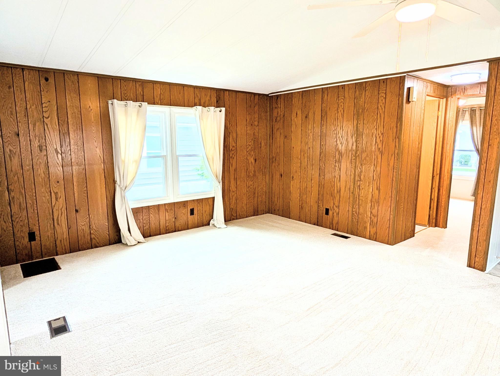 HYDE PARK - Residential