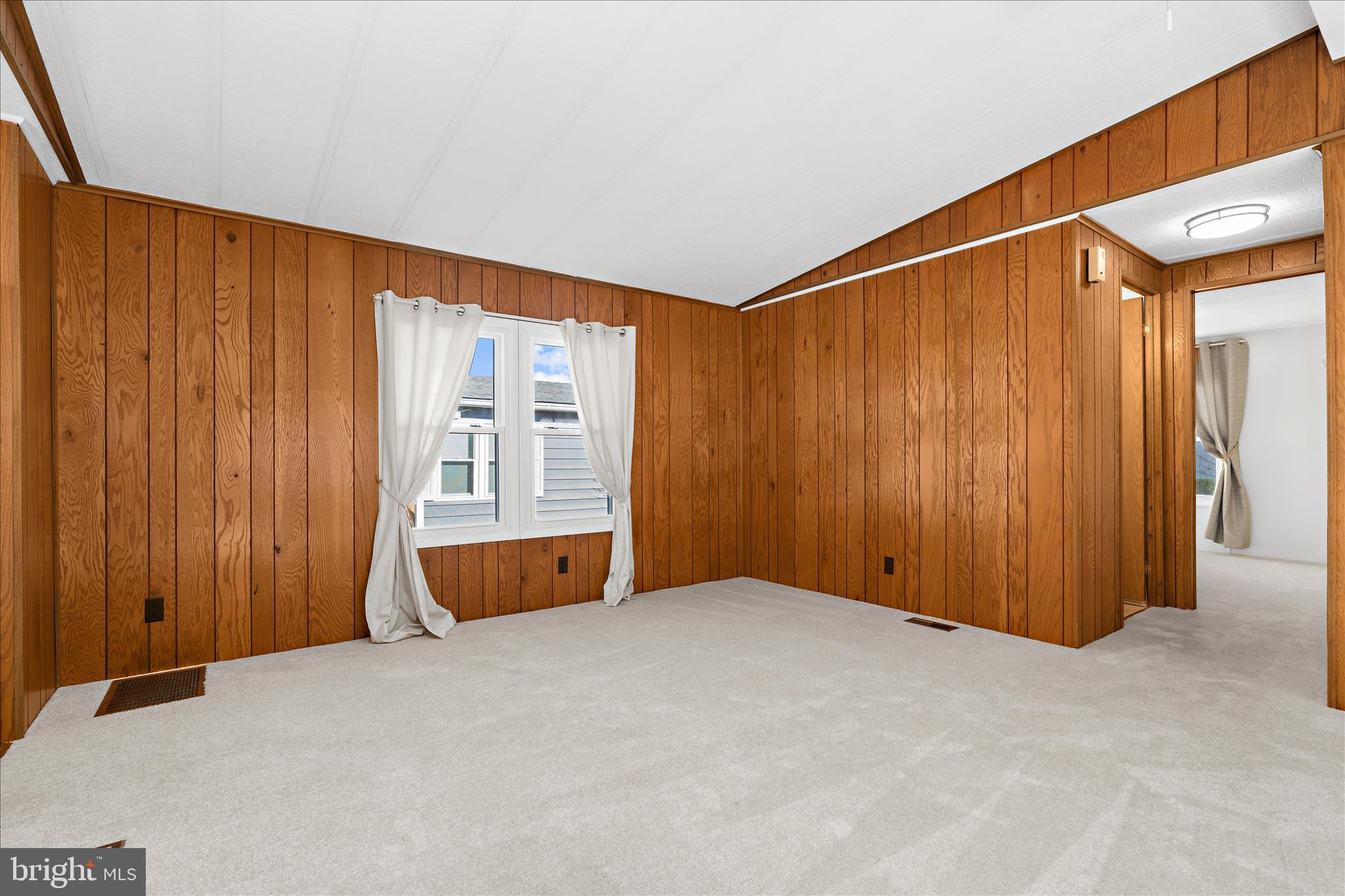 HYDE PARK - Residential