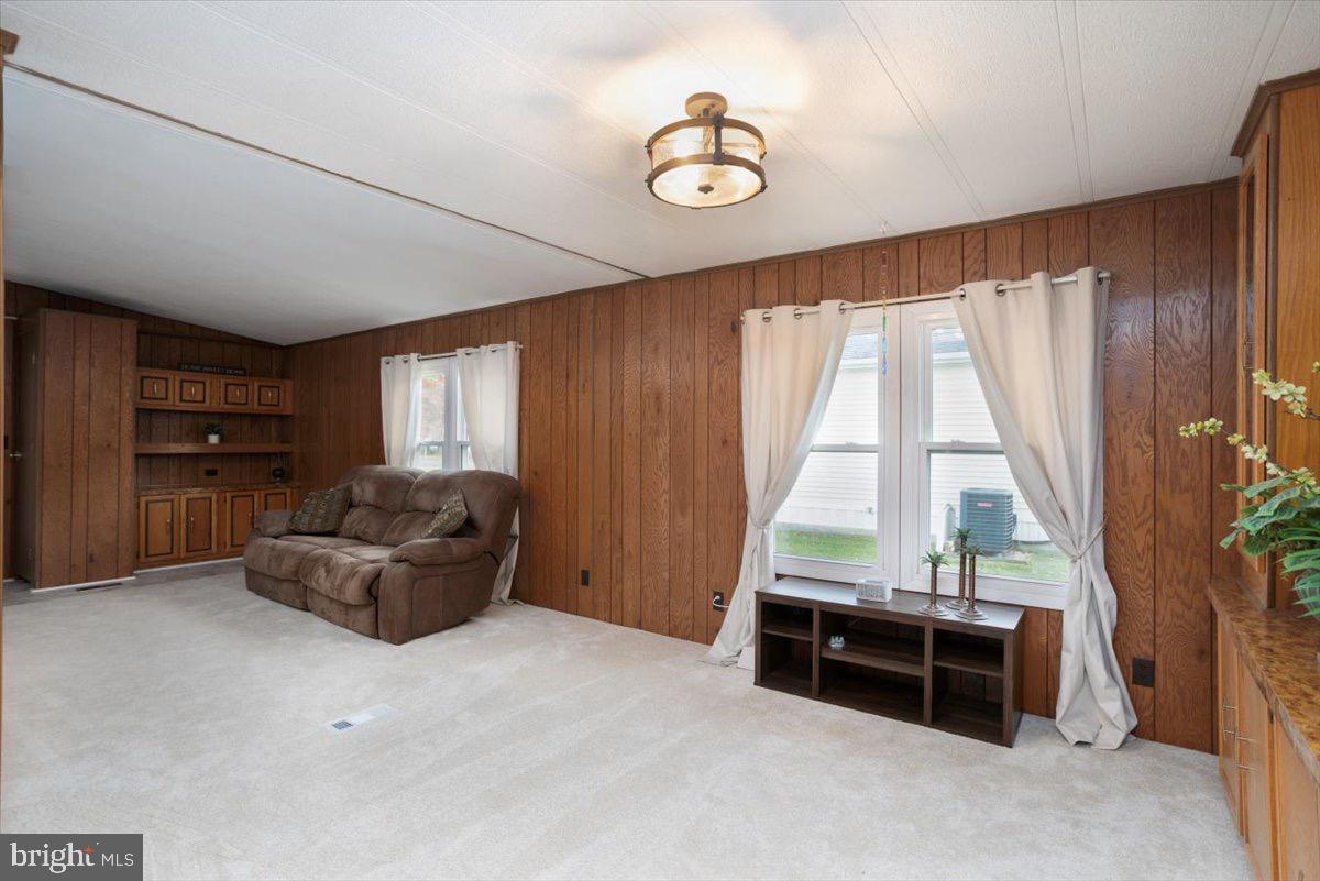 HYDE PARK - Residential