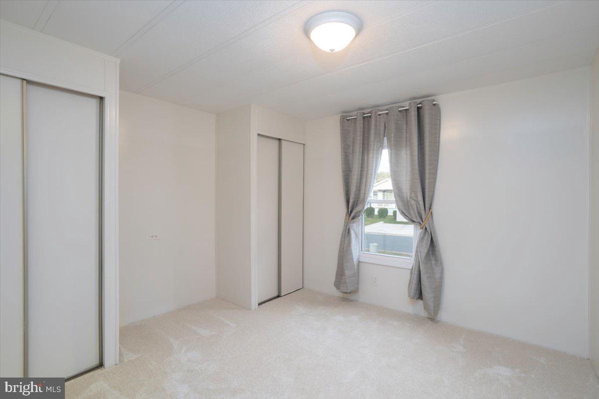 HYDE PARK - Residential