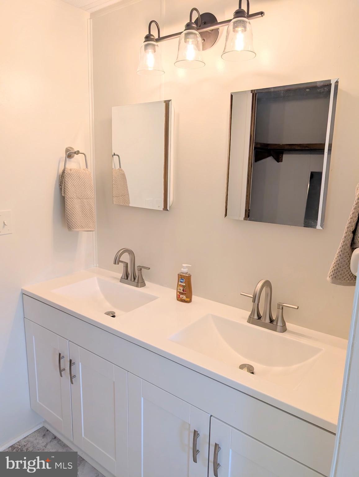 HYDE PARK - Residential