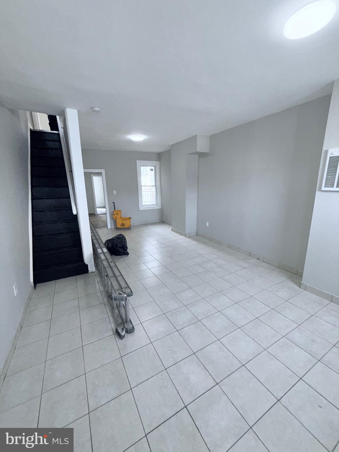 KENSINGTON - Residential