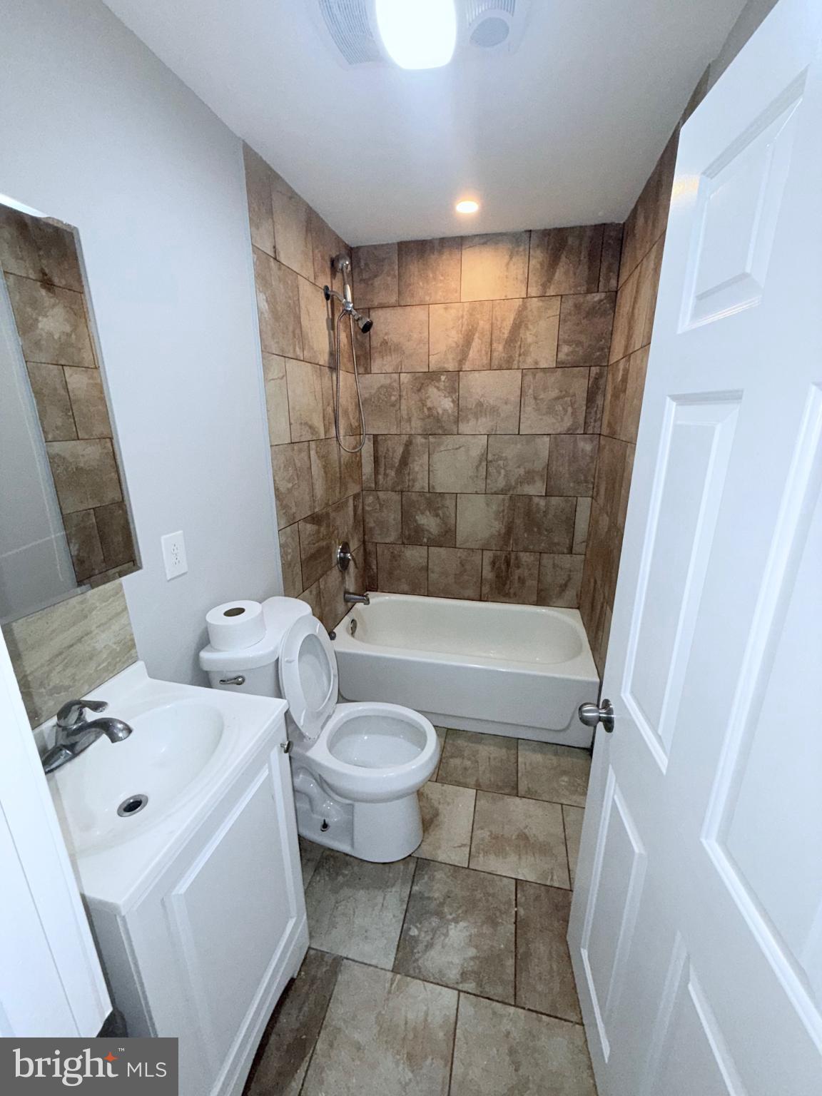 KENSINGTON - Residential