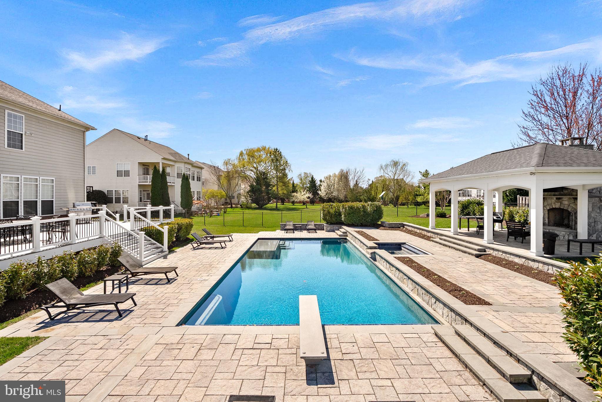 BELLE TERRA - Residential