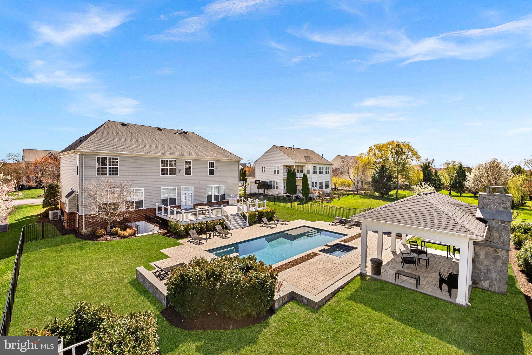 BELLE TERRA - Residential