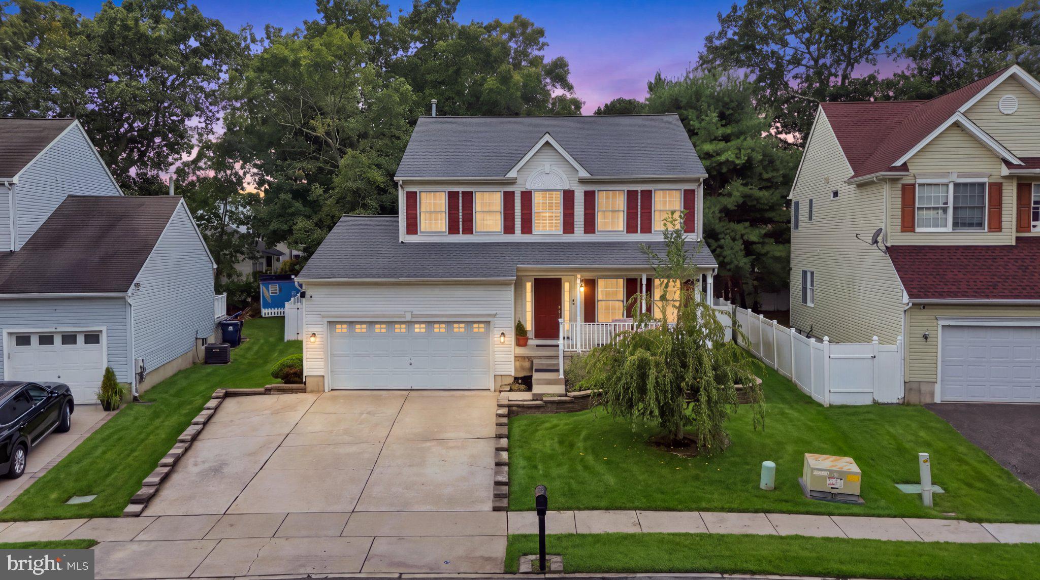 33 E DELANCY COURT