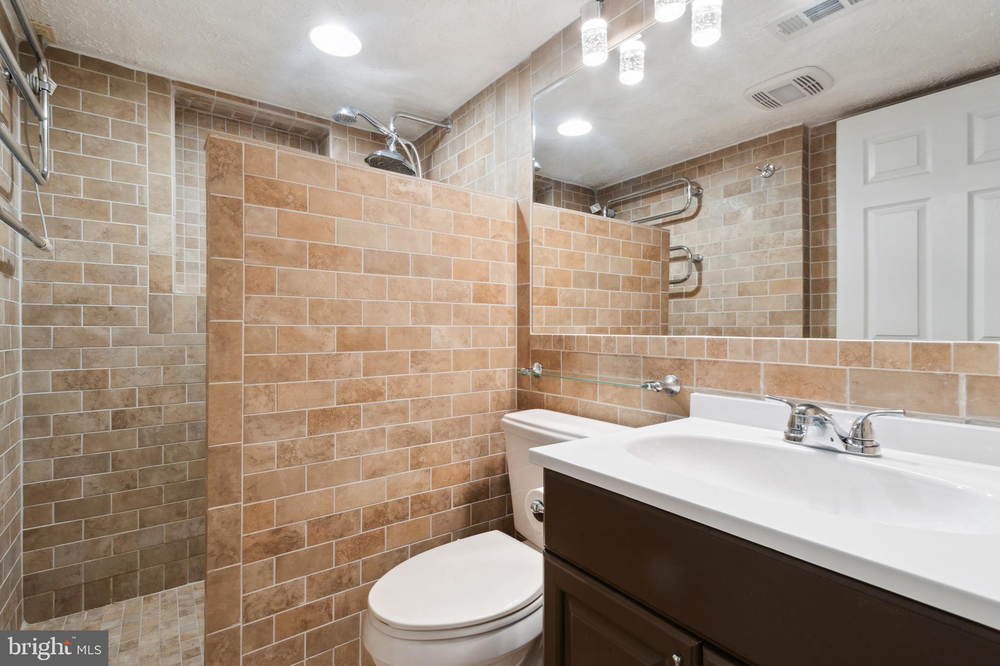 SEVERN WOODS - Residential