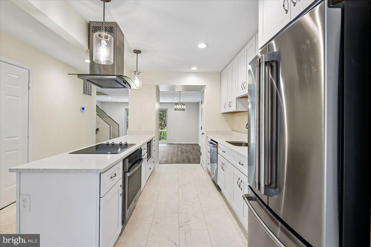 5097 COLUMBIA ROAD 16 18