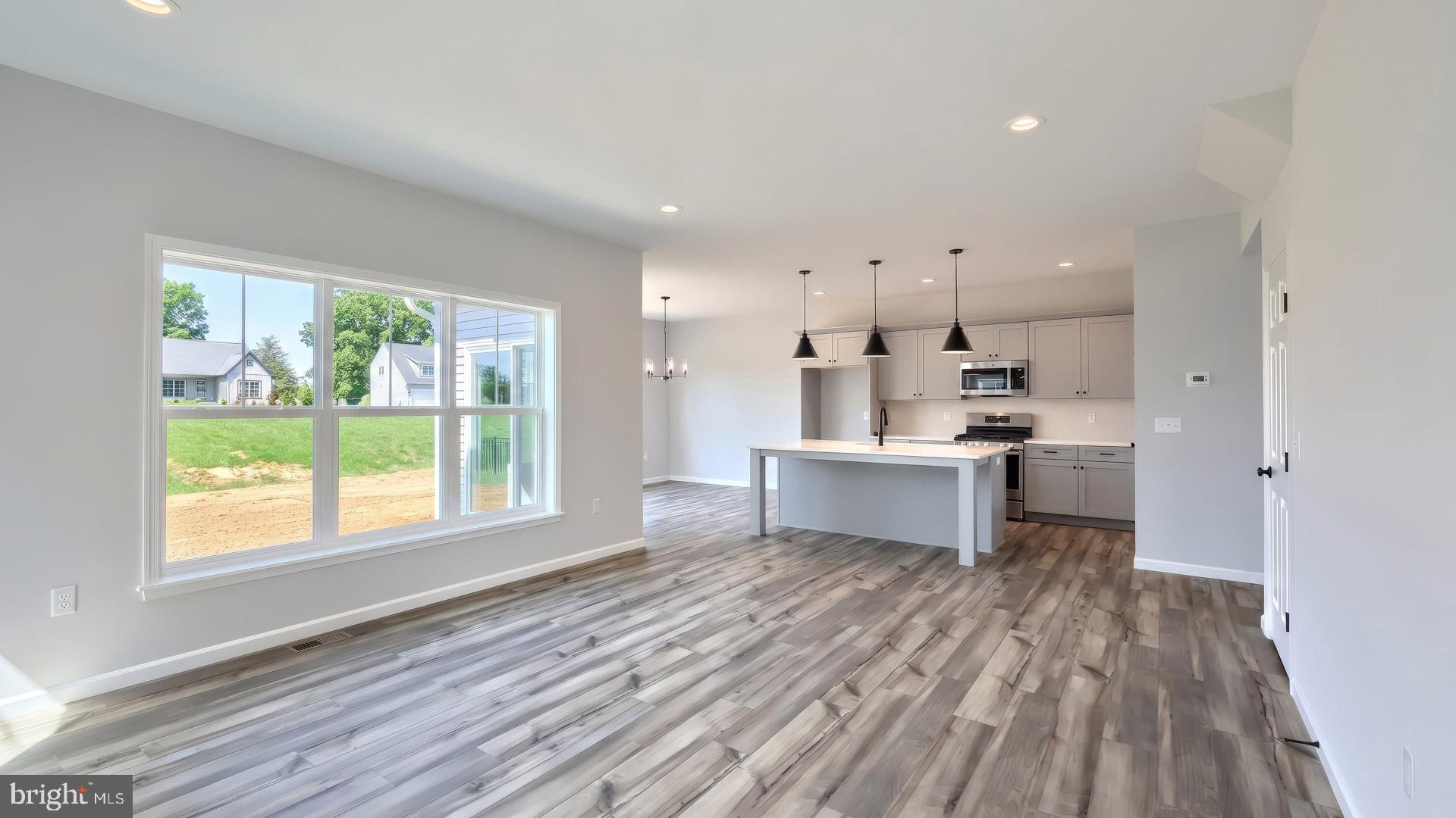 WRIGHT'S LANDING - Residential