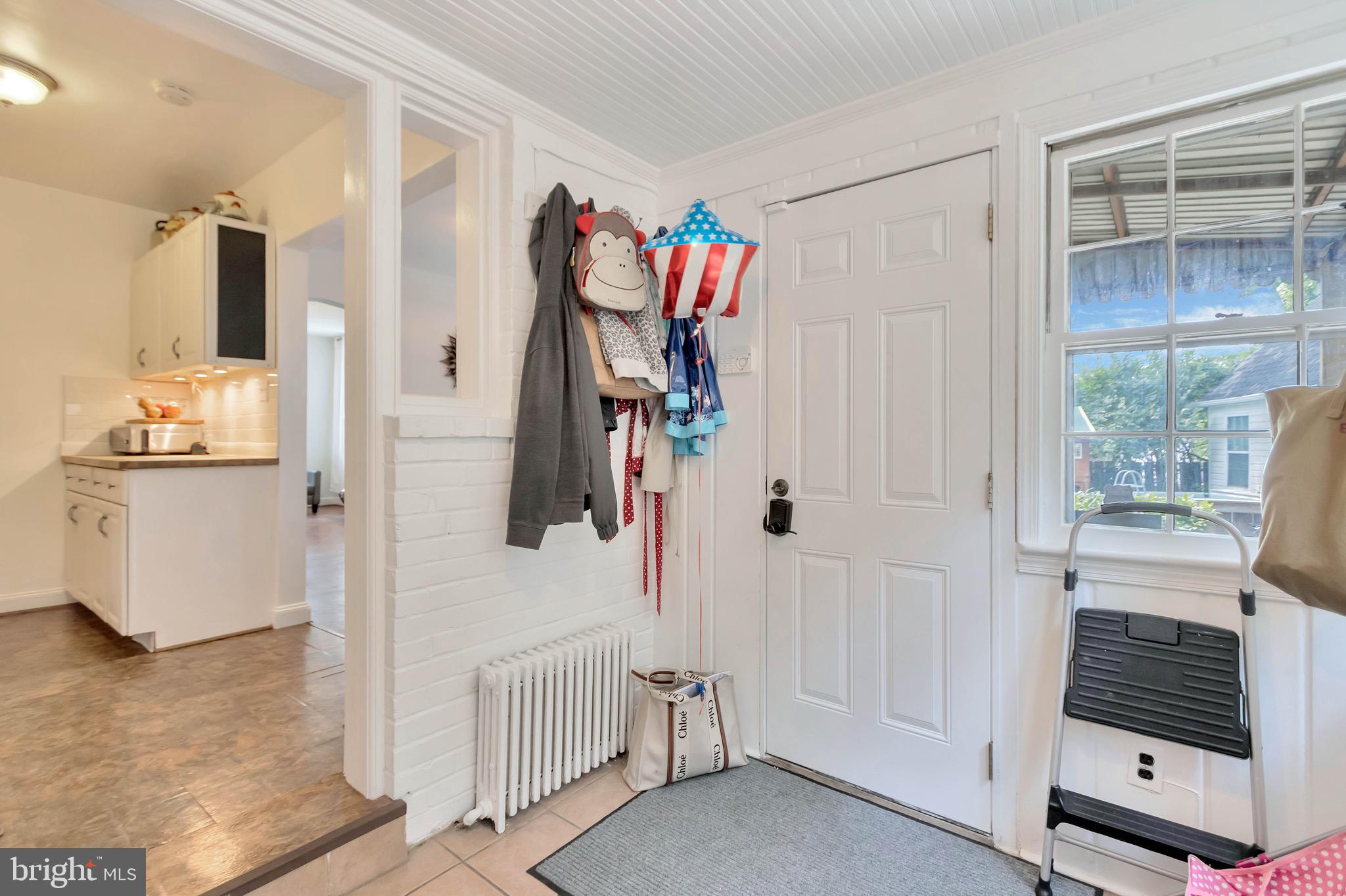 GLEBE MANOR - Residential Lease