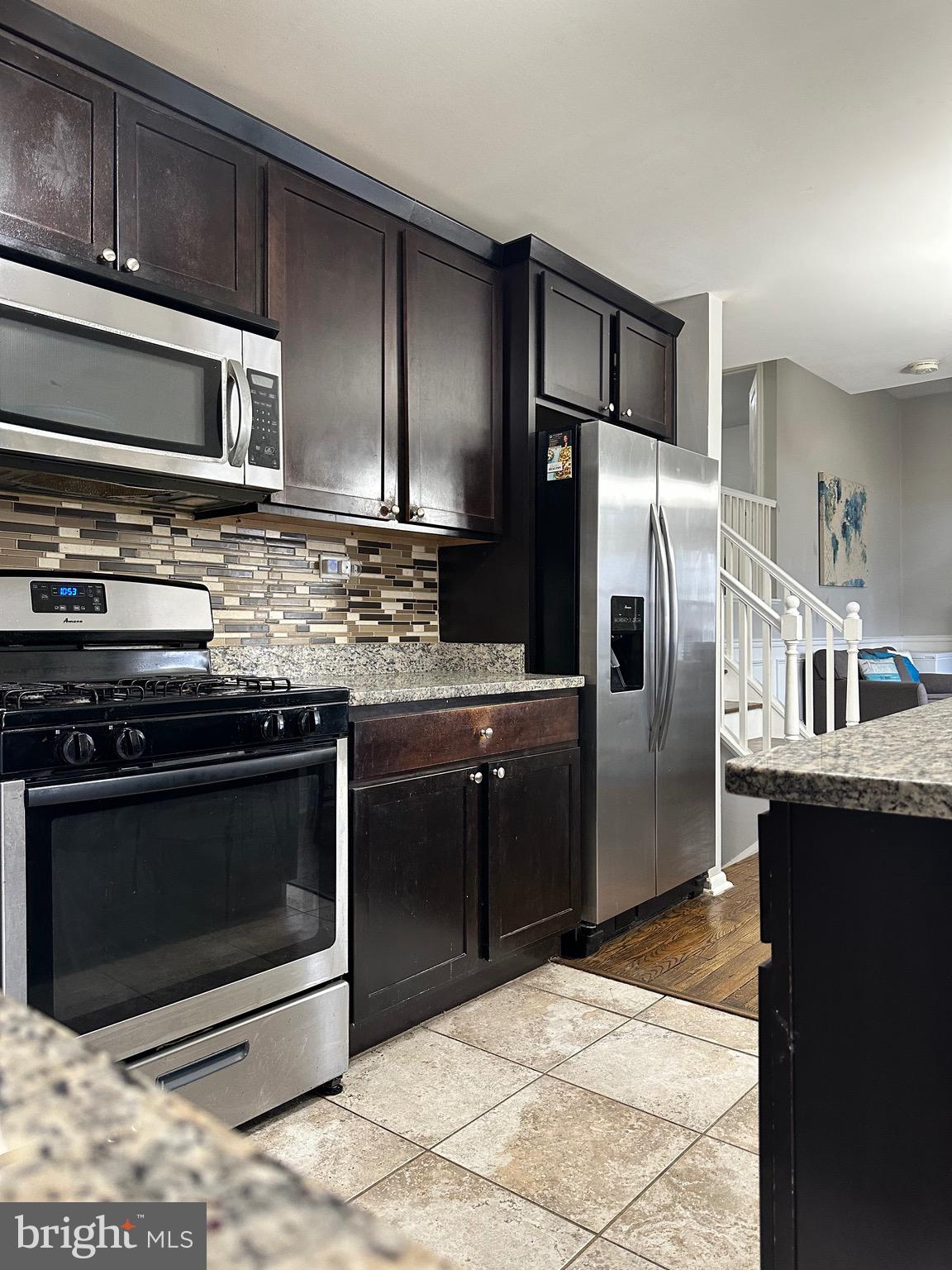 CAMPFIELD GARDENS - Residential