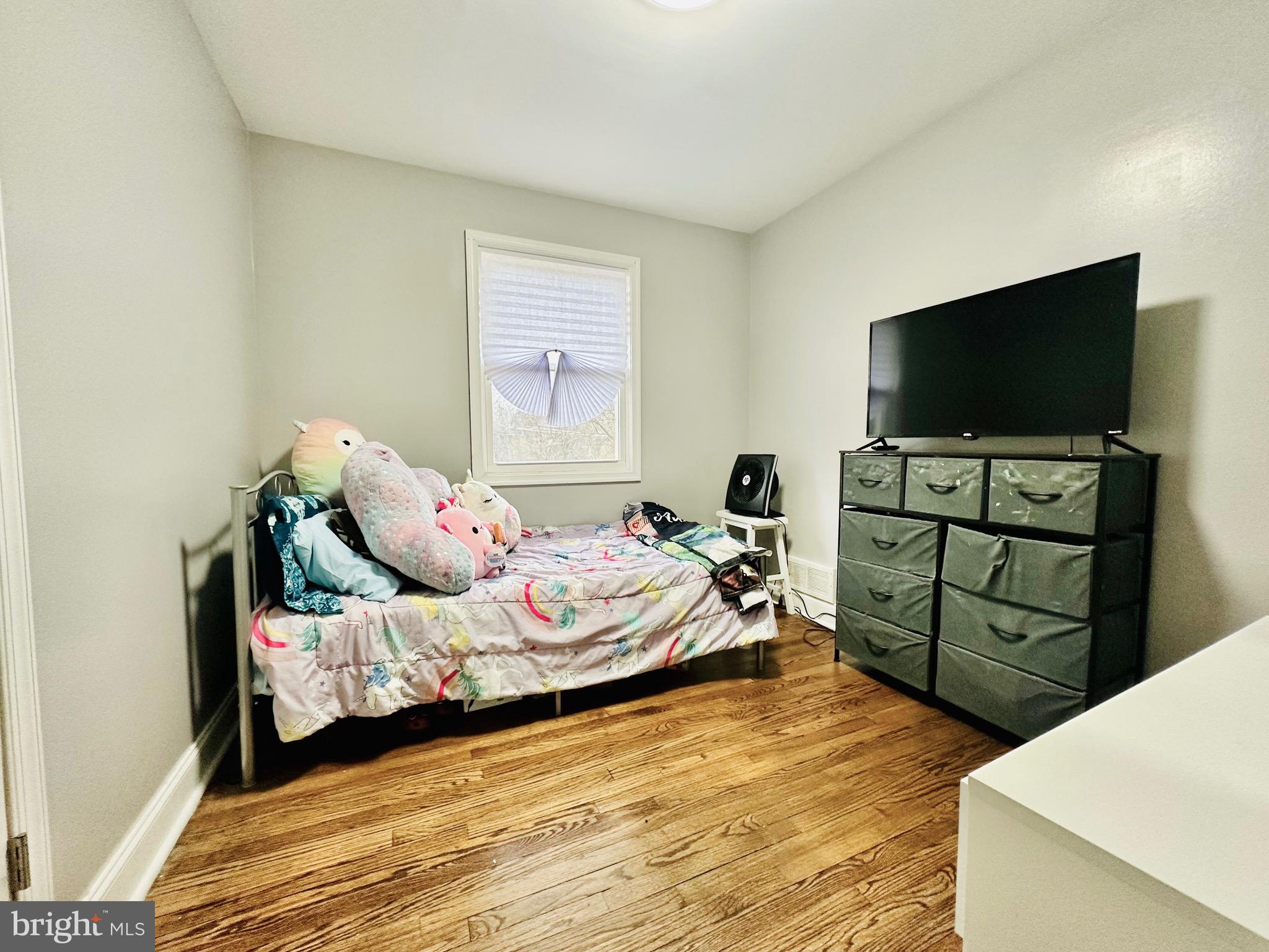 CAMPFIELD GARDENS - Residential