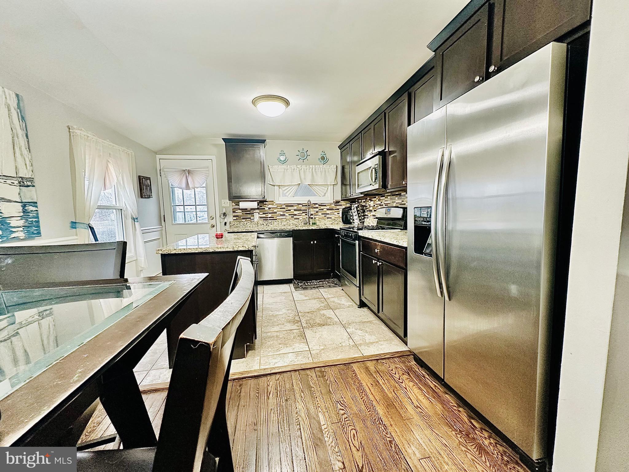 CAMPFIELD GARDENS - Residential