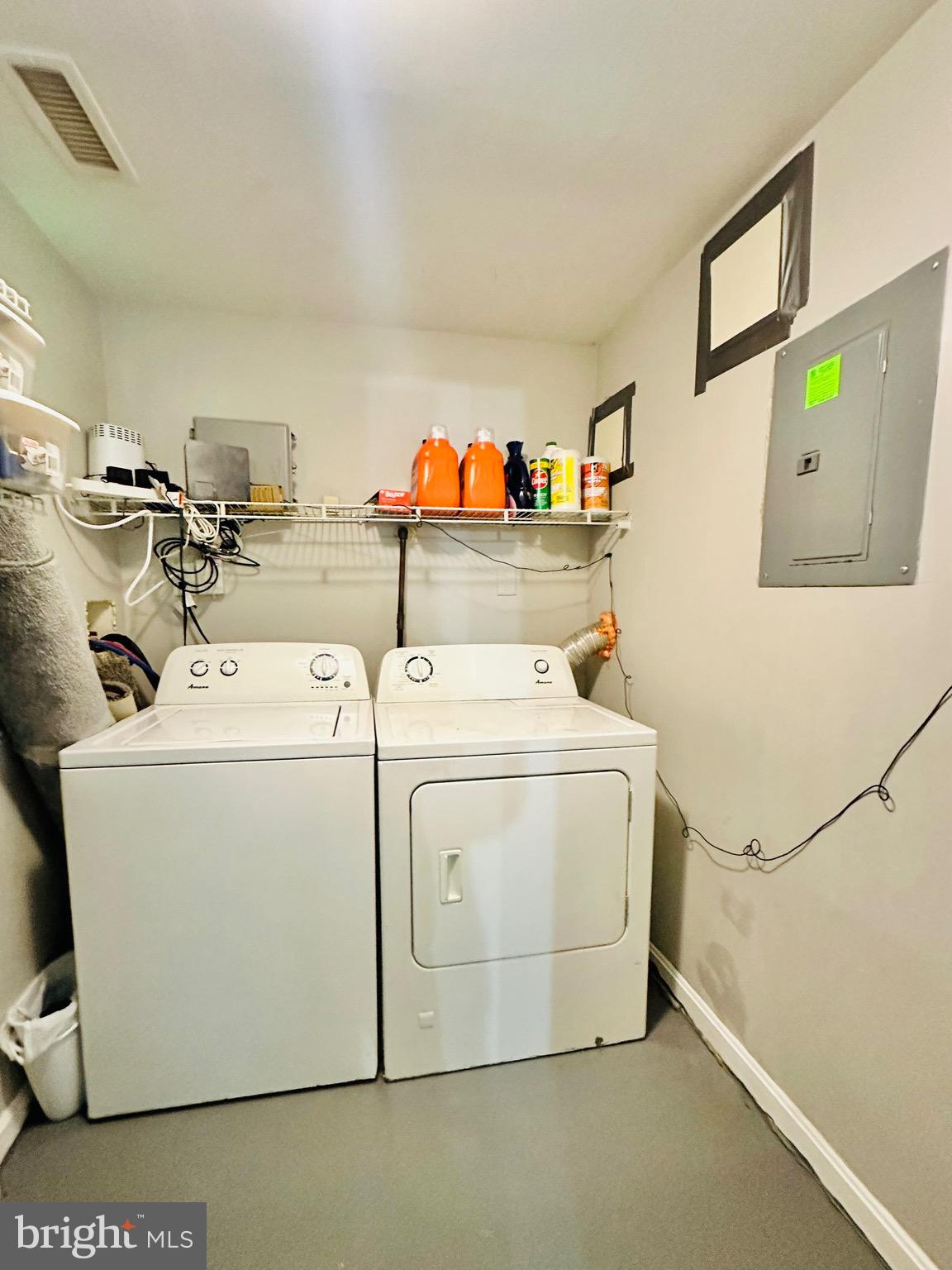 CAMPFIELD GARDENS - Residential