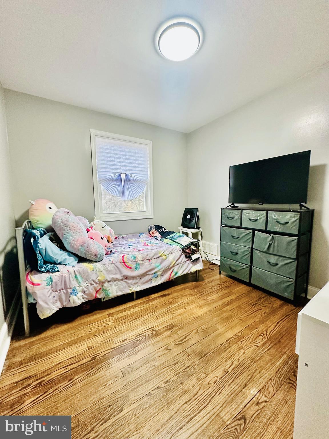 CAMPFIELD GARDENS - Residential