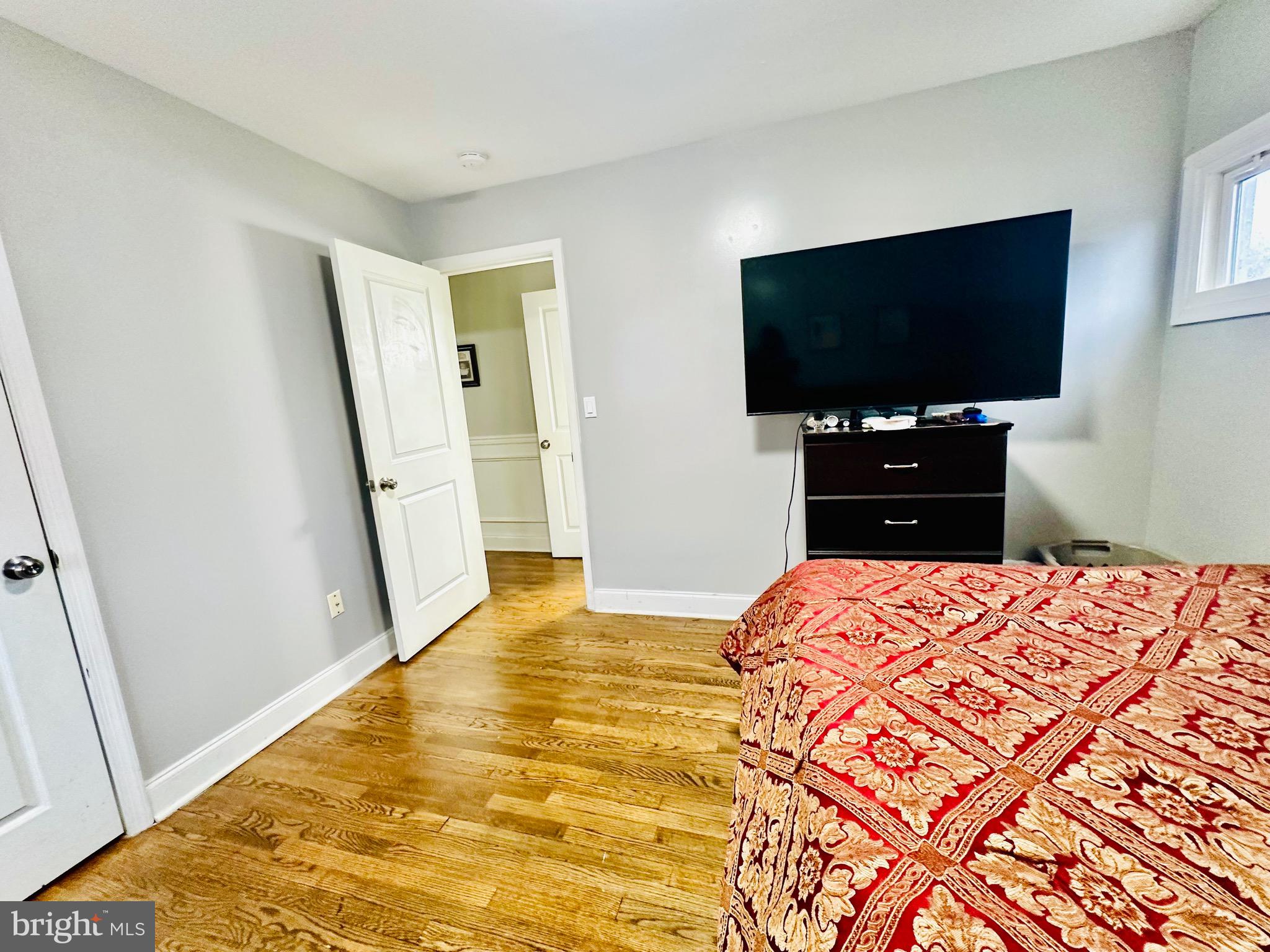 CAMPFIELD GARDENS - Residential